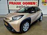 Toyota Aygo X 1.0 VVT-i S-CVT + LED|Camera|Android|Apple|Cruise control|DAB|17"LMV|12 maanden Bovag garantie