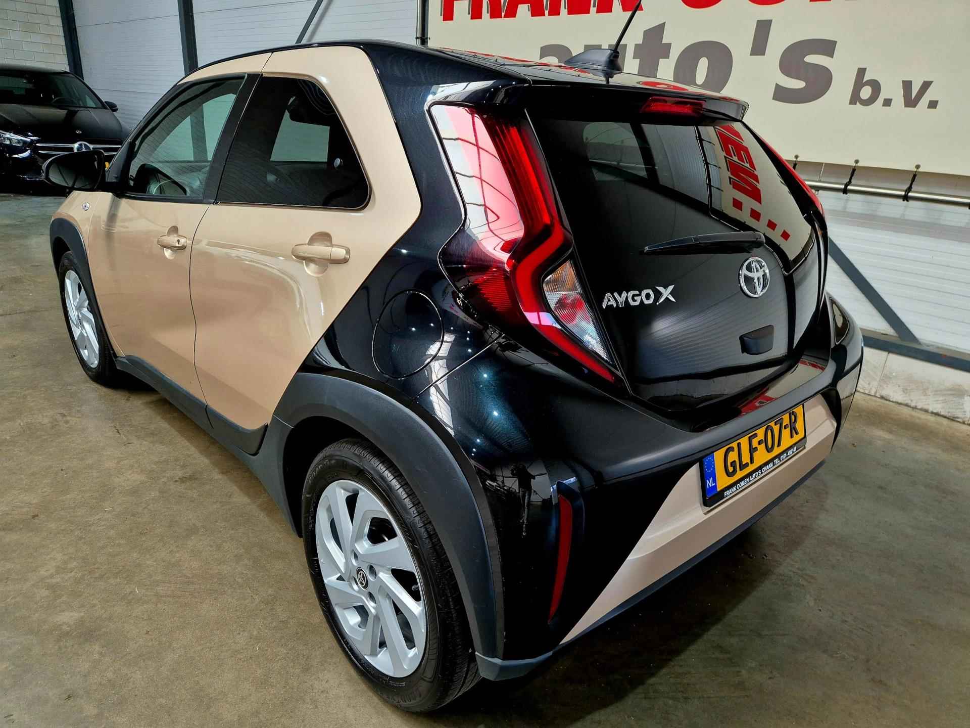 Toyota Aygo X 1.0 VVT-i S-CVT + LED|Camera|Android|Apple|Cruise control|DAB|17"LMV|12 maanden Bovag garantie - 4/33