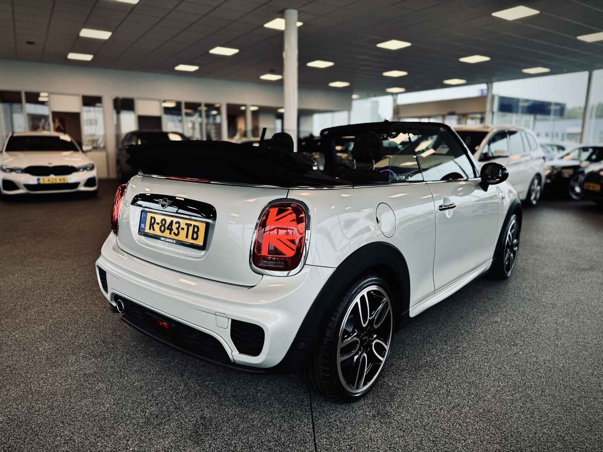 MINI Cooper Cabrio 1.5 Salt JCW Leder - 41/43