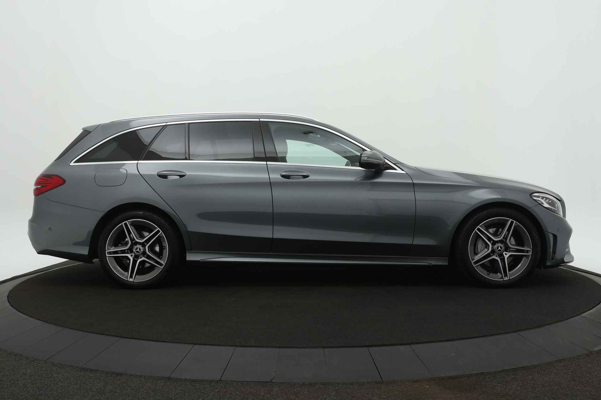 Mercedes-Benz C-Klasse Estate BWJ 1-2019 / 157 PK 180 Business Solution AMG Automaat / VOL!! / Leer / Camera a. Stoelverwarming / Navigatie / Clima / Sportstoelen / - 24/32