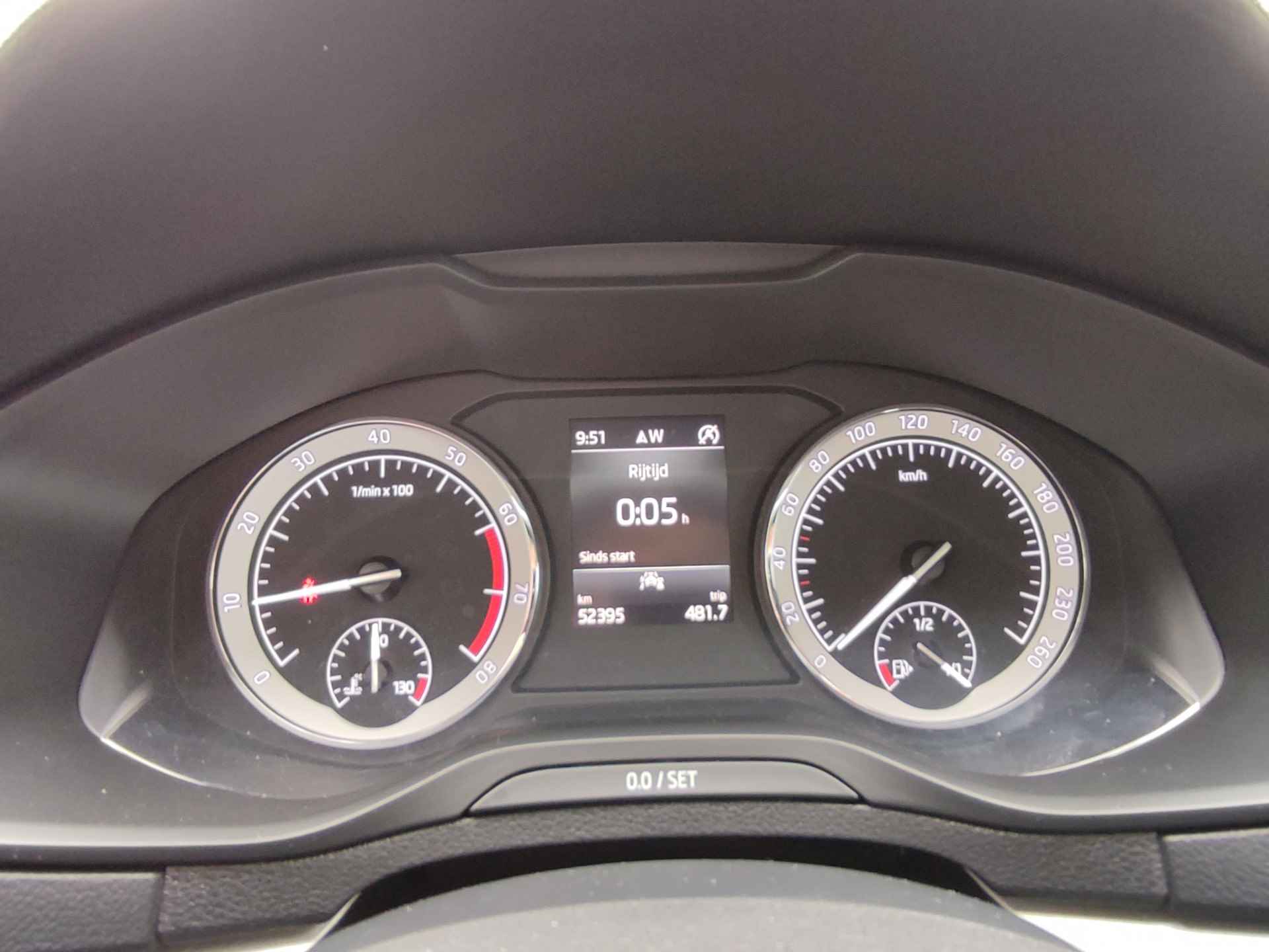 Škoda Karoq 1.0 TSI Business Edition Navigatie - Climatronic - 16Inch LMV - Apple Carplay/Android Auto - NL auto - 15/29