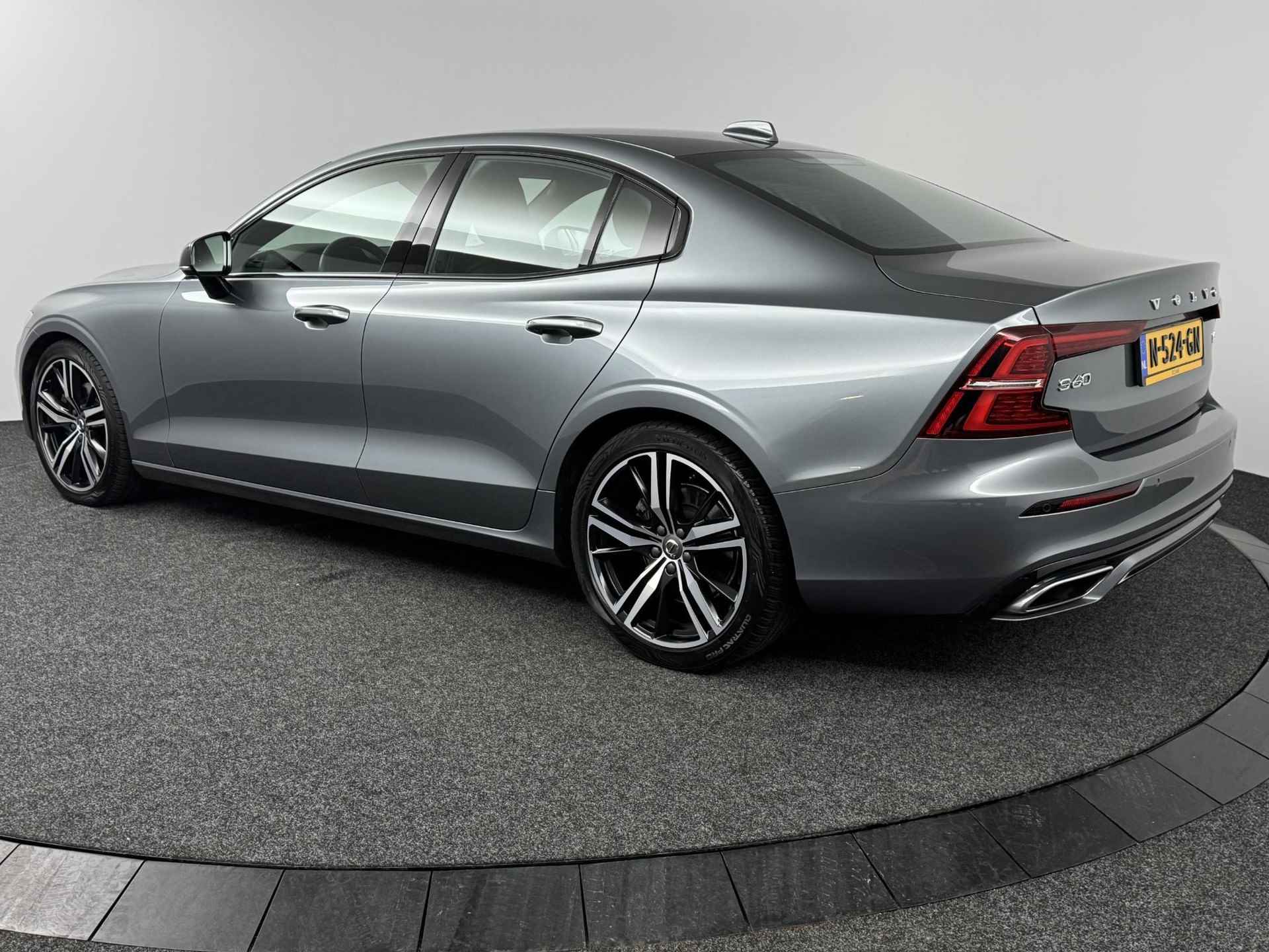 Volvo S60 2.0 B3 R-Design - 39/51