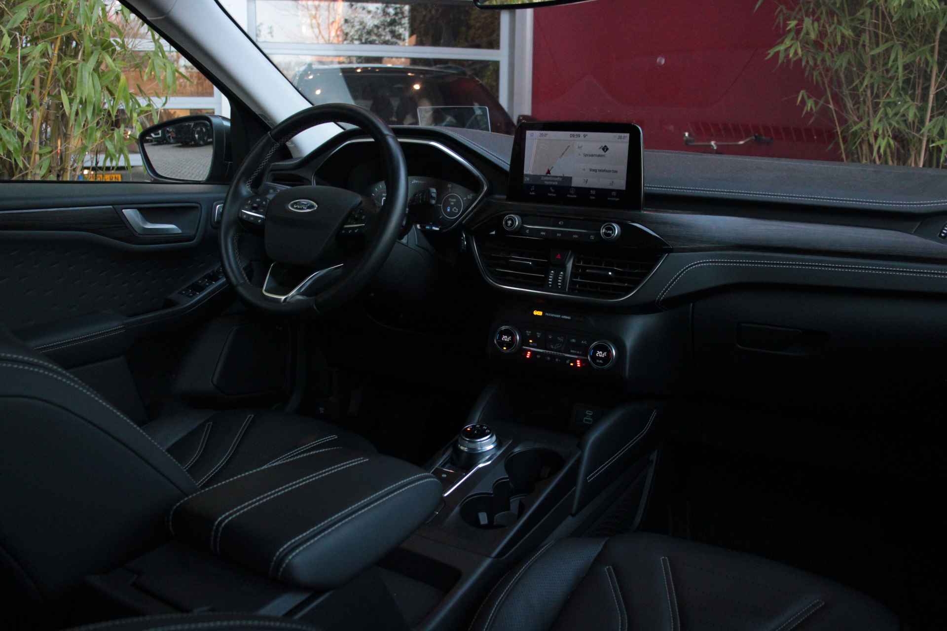 Ford Kuga 2.5 PHEV 225 pk Vignale | Trekhaak | Adaptieve Cruise met stuurhulp | BLIS | Bang & Olufsen Audio | Memory stoel | Head-Up Displ - 3/31