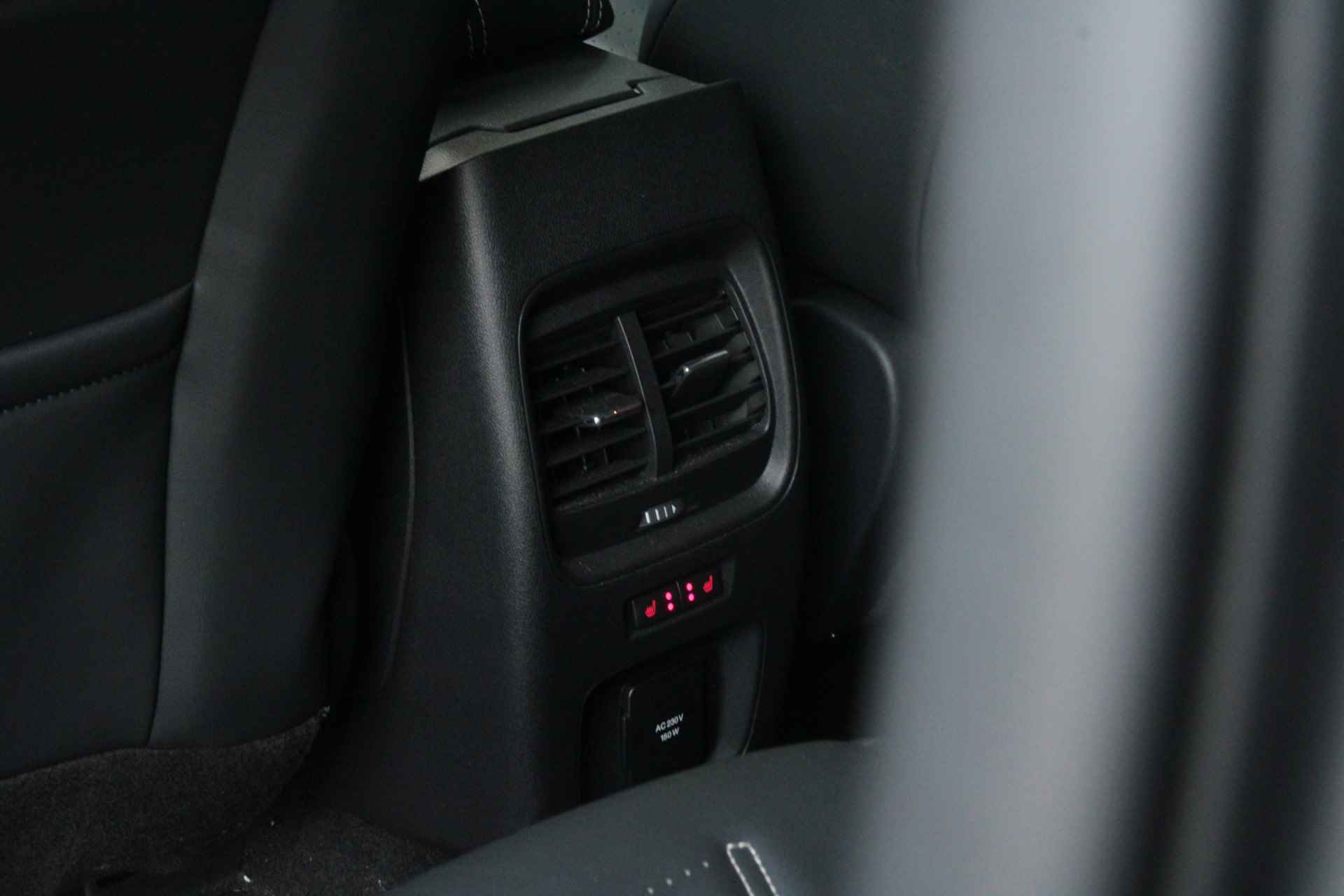 Ford Kuga 2.5 PHEV 225 pk Vignale | Trekhaak | Adaptieve Cruise met stuurhulp | BLIS | Bang & Olufsen Audio | Memory stoel | Head-Up Displ - 27/31