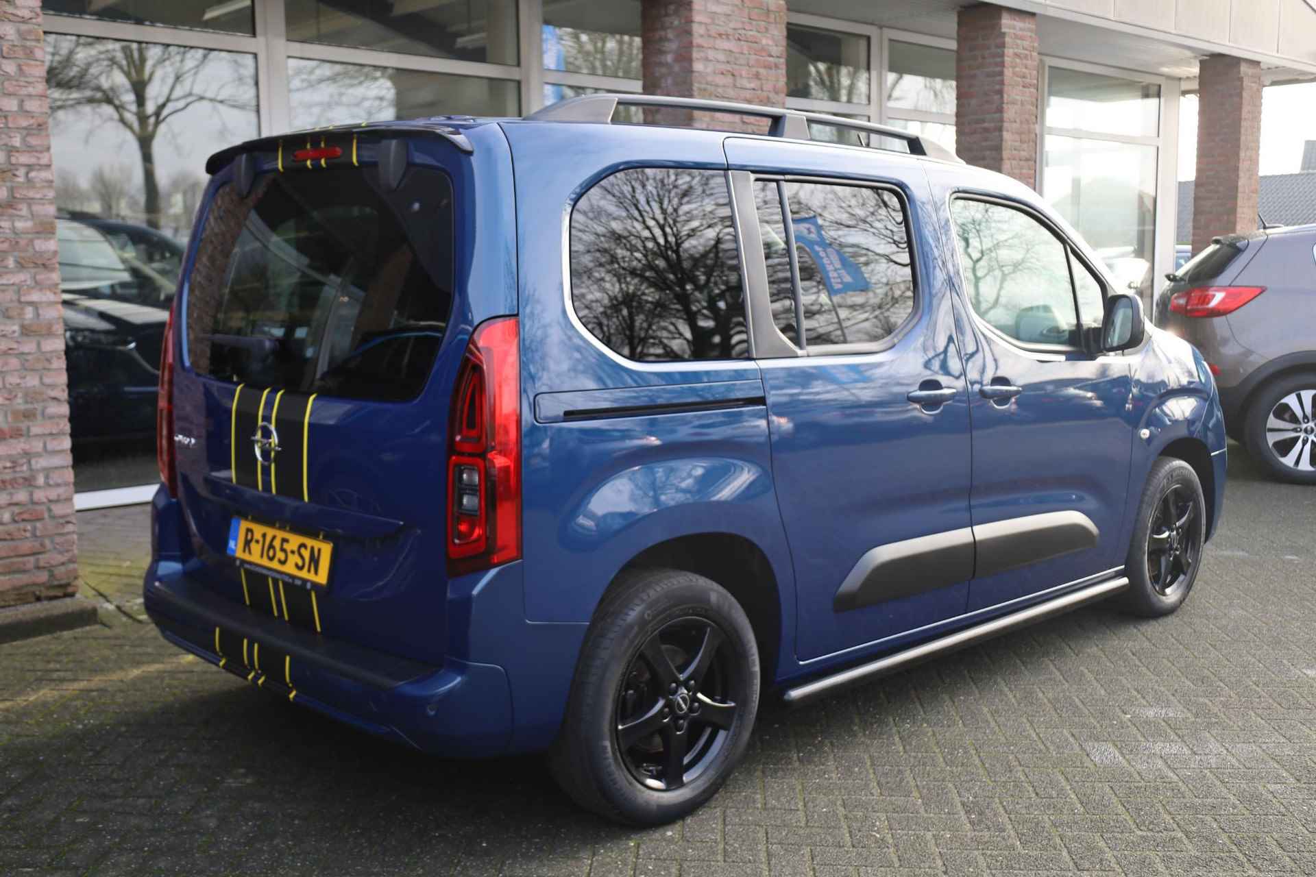 Opel Combo-e Life L1H1 Edition 50 kWh CAMERA DAB CARPLAY STOELVERWARMING BULLBAR JBL LMV PDC - 4/44