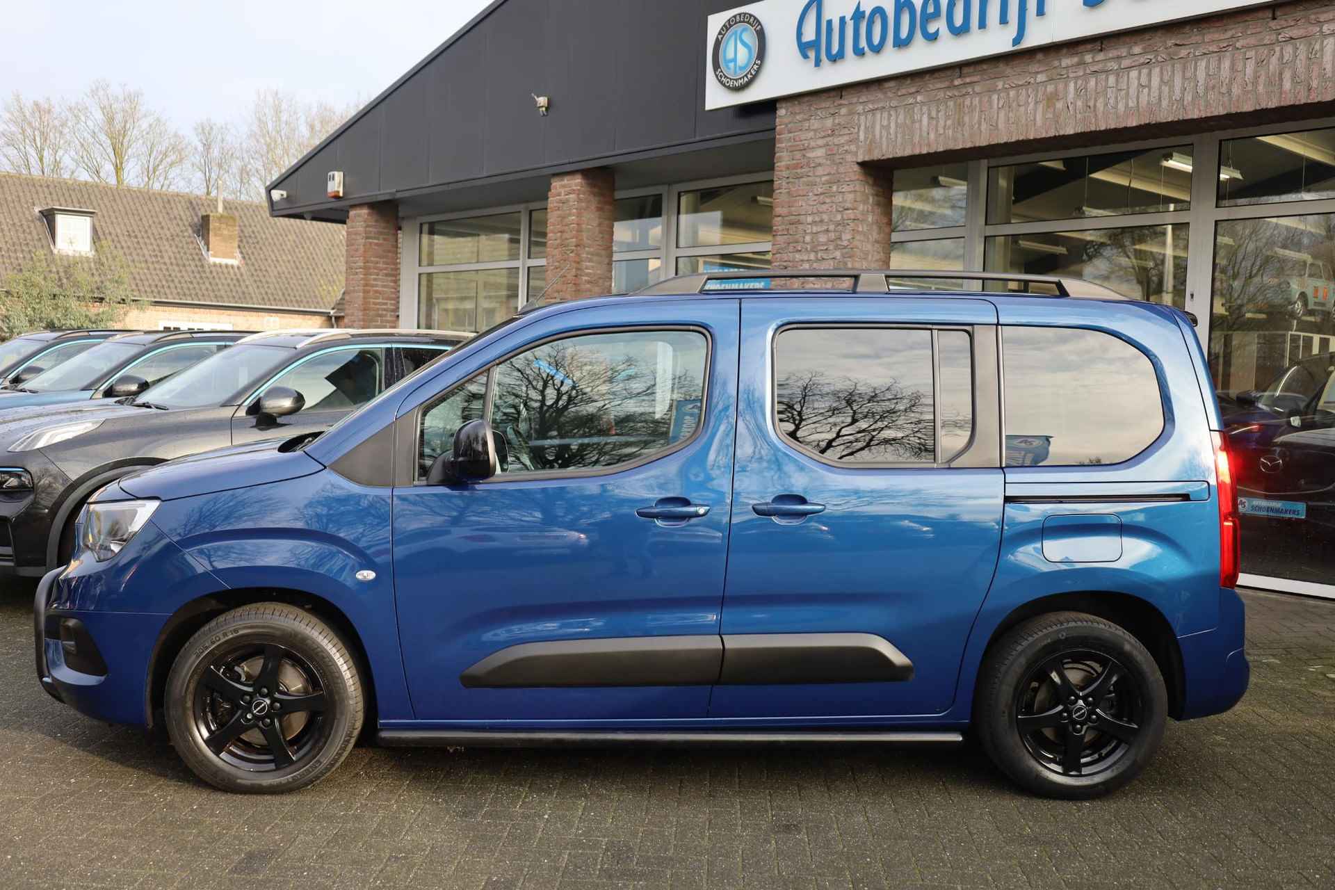 Opel Combo-e Life L1H1 Edition 50 kWh CAMERA DAB CARPLAY STOELVERWARMING BULLBAR JBL LMV PDC - 41/44