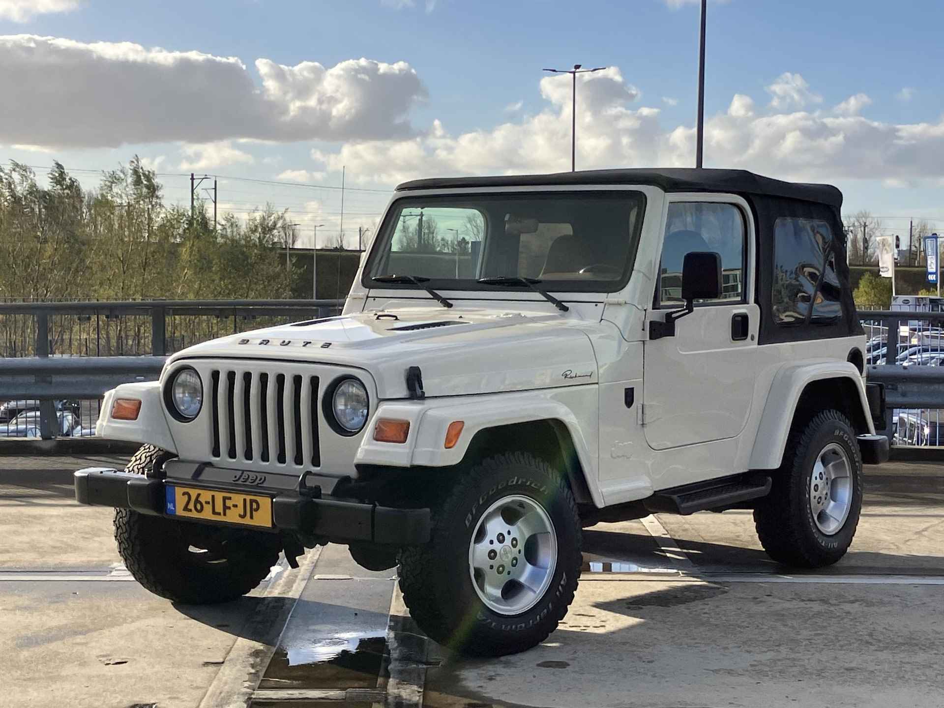 Jeep Wrangler 4.0i Softtop / One off kind BRUTE / Top staat - 40/46