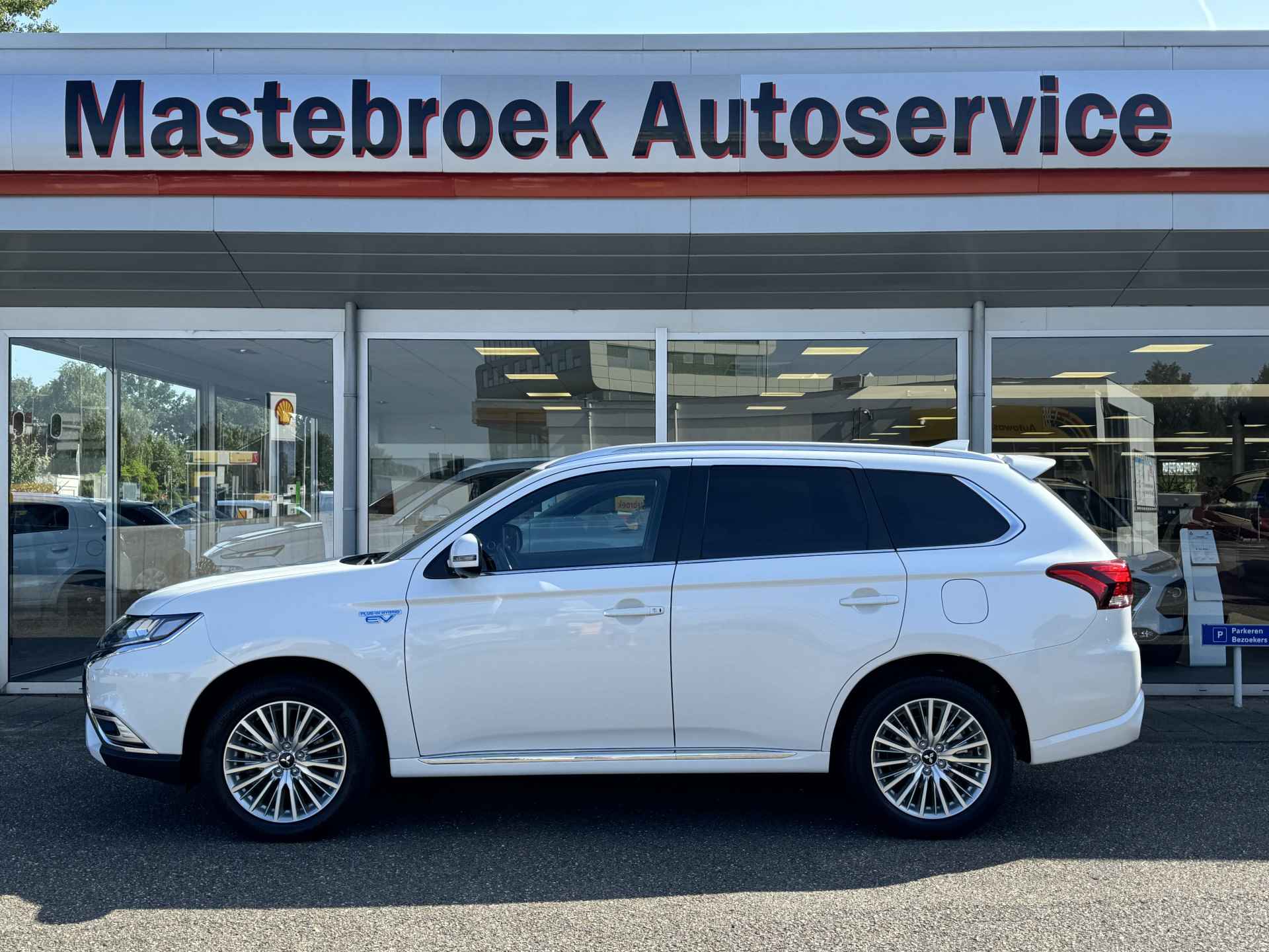 Mitsubishi Outlander 2.4 PHEV Instyle Zeer luxe Automaat Staat in Hardenberg - 3/22