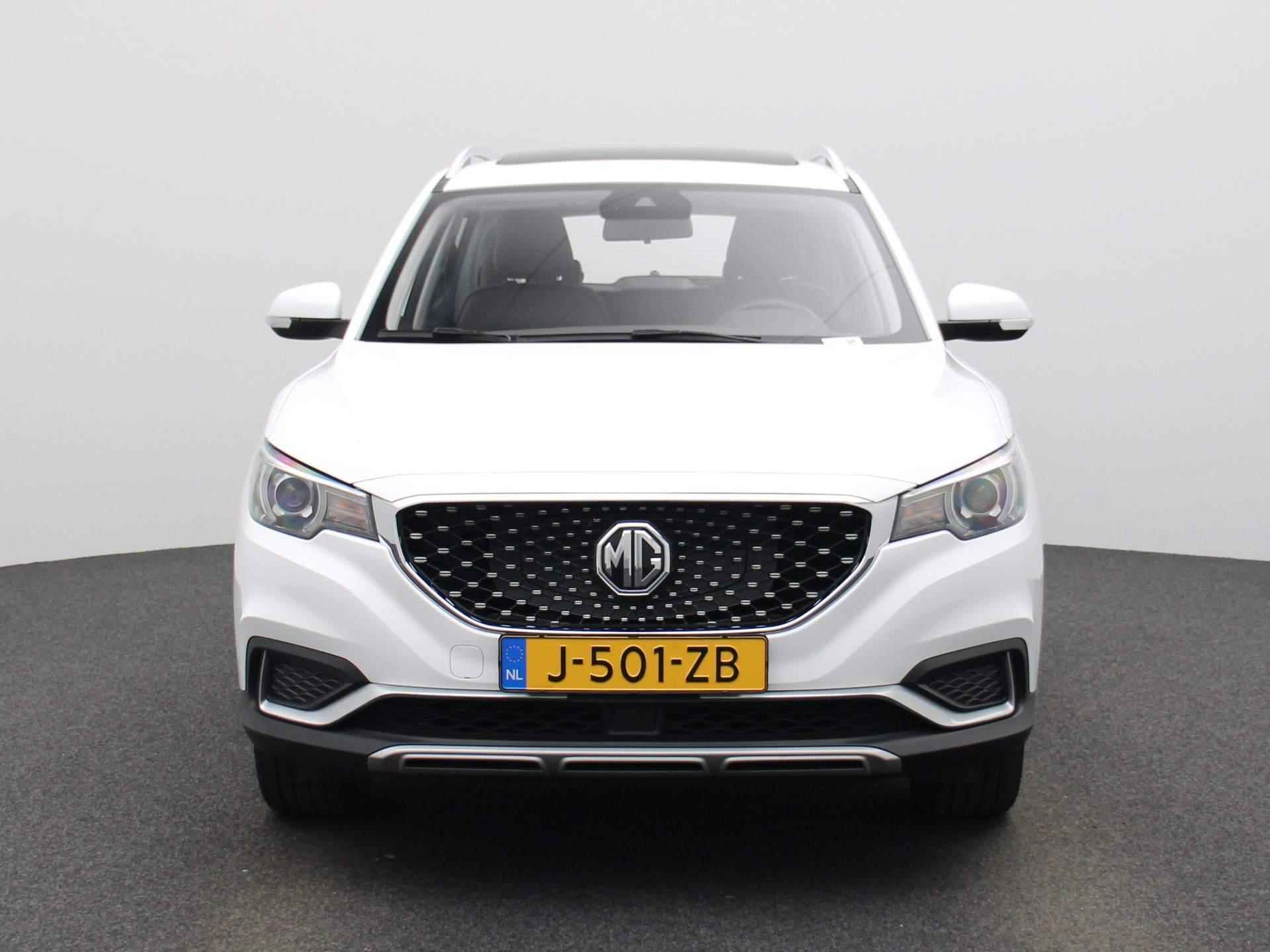 MG ZS EV Luxury 45 kWh | Lederen Bekleding | Navigatie | Airco | Camera | Schuifdak | - 3/39