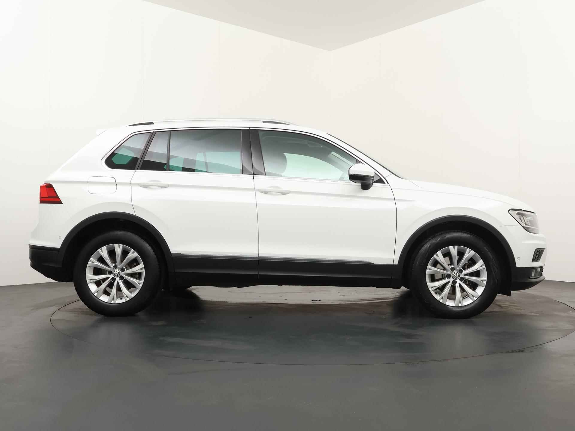 Volkswagen Tiguan 1.5 TSI ACT Comfortline Business Trekhaak - 7/29