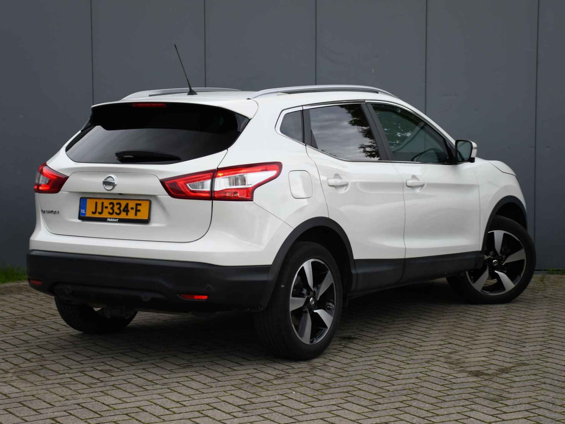 Nissan Qashqai N-Connecta 1.2 116pk PANO-DAK | 18''LM | TREKHAAK | 360° CAM. | DAB | NAVI | CRUISE.C - 4/30