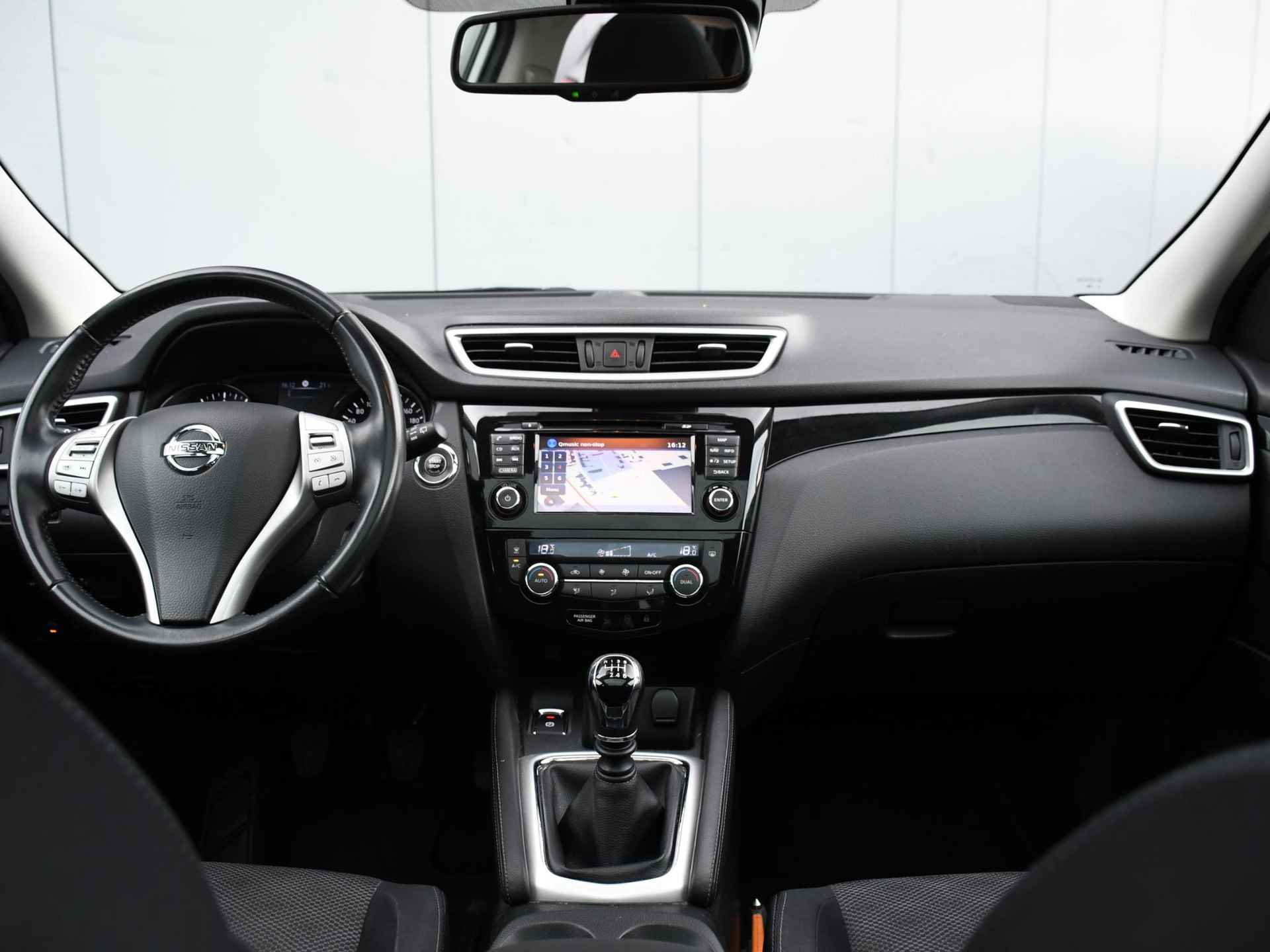 Nissan Qashqai N-Connecta 1.2 116pk PANO-DAK | 18''LM | TREKHAAK | 360° CAM. | DAB | NAVI | CRUISE.C - 12/30