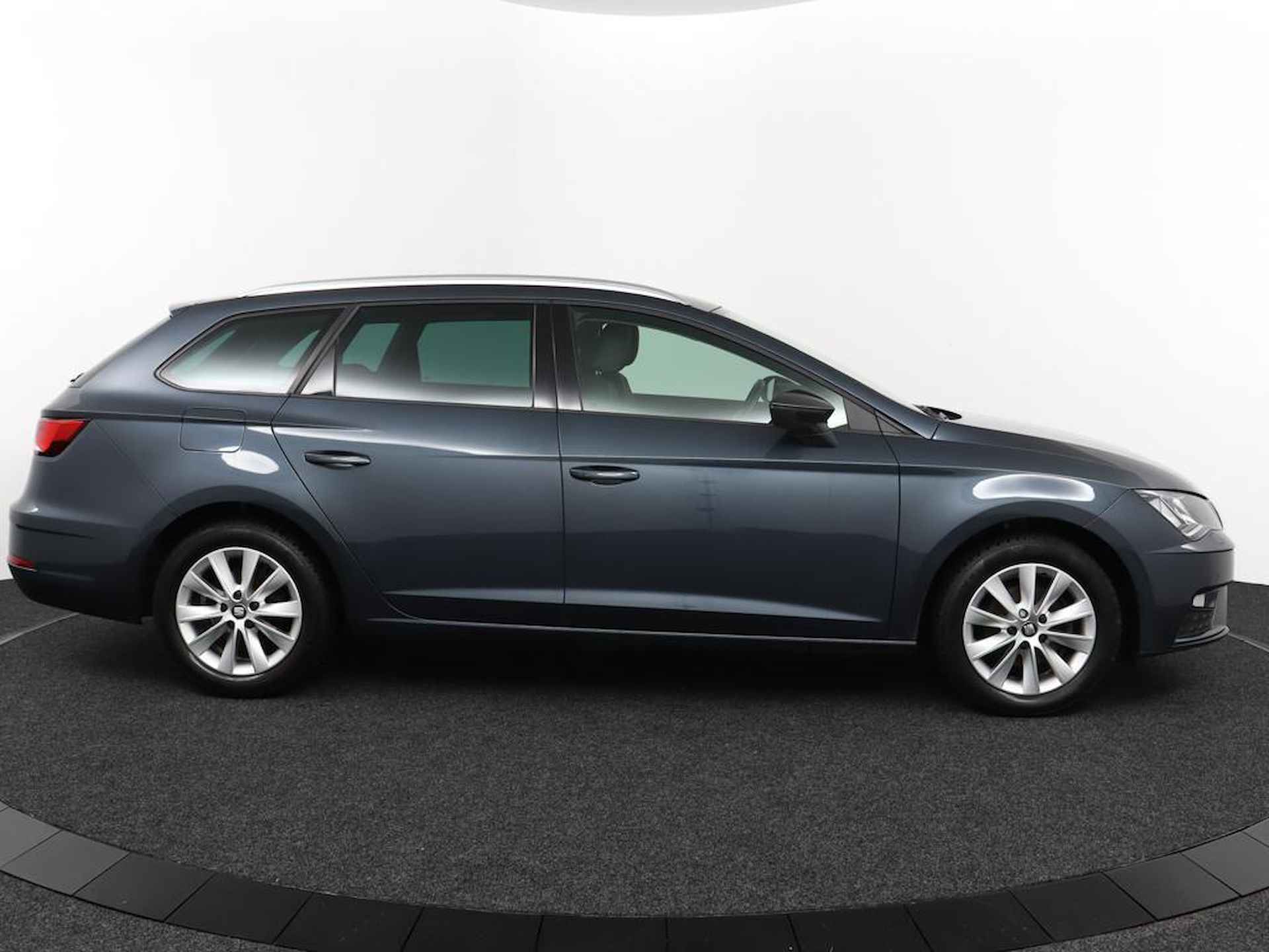 SEAT Leon ST 1.0 TSI 115Pk Style Ultimate Edition - 11/41