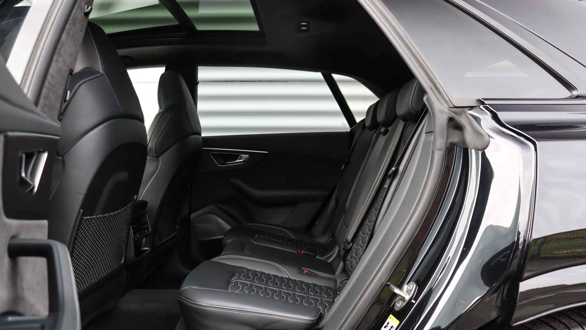 Audi RSQ8 4.0 TFSI Quattro | RS Dynamic Plus | Massage | B&O | Standkachel | Panoramadak | Soft-Close - 30/47