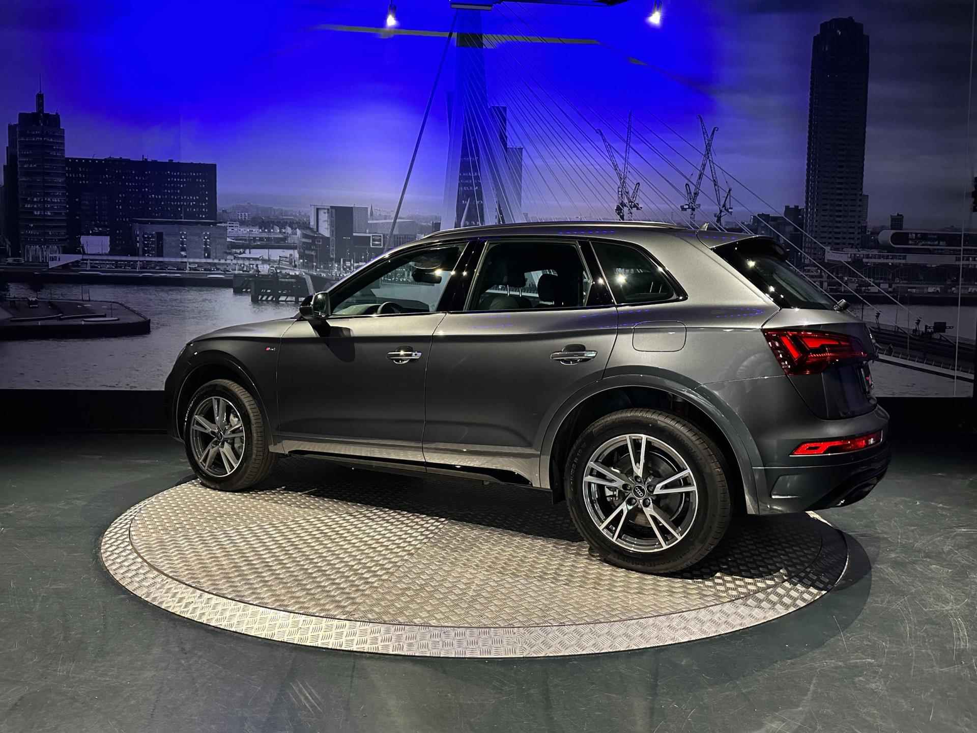 Audi Q5 50 TFSI e S edition Competition *Keyless*Camera*DaytonaGrey*NIEUW* € 10.000,- korting! - 10/38