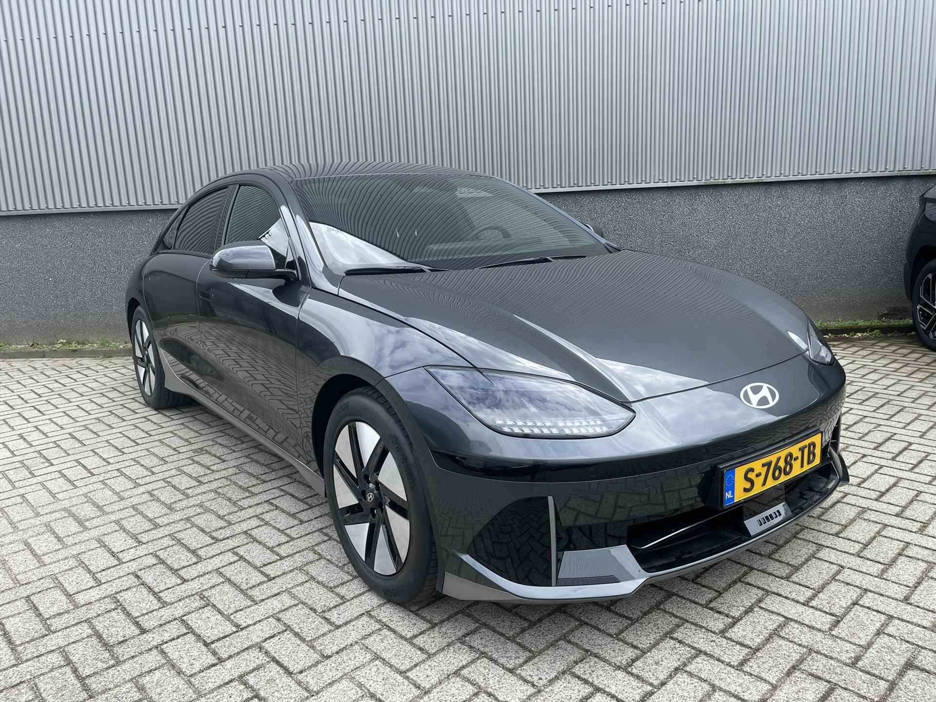 Hyundai Ioniq 6 77,4 kWh 229pk RWD Connect | Navi | 18'' LM Velgen | Achteruitrijcamera | Dodenhoekwaarschuwing | - 4/46