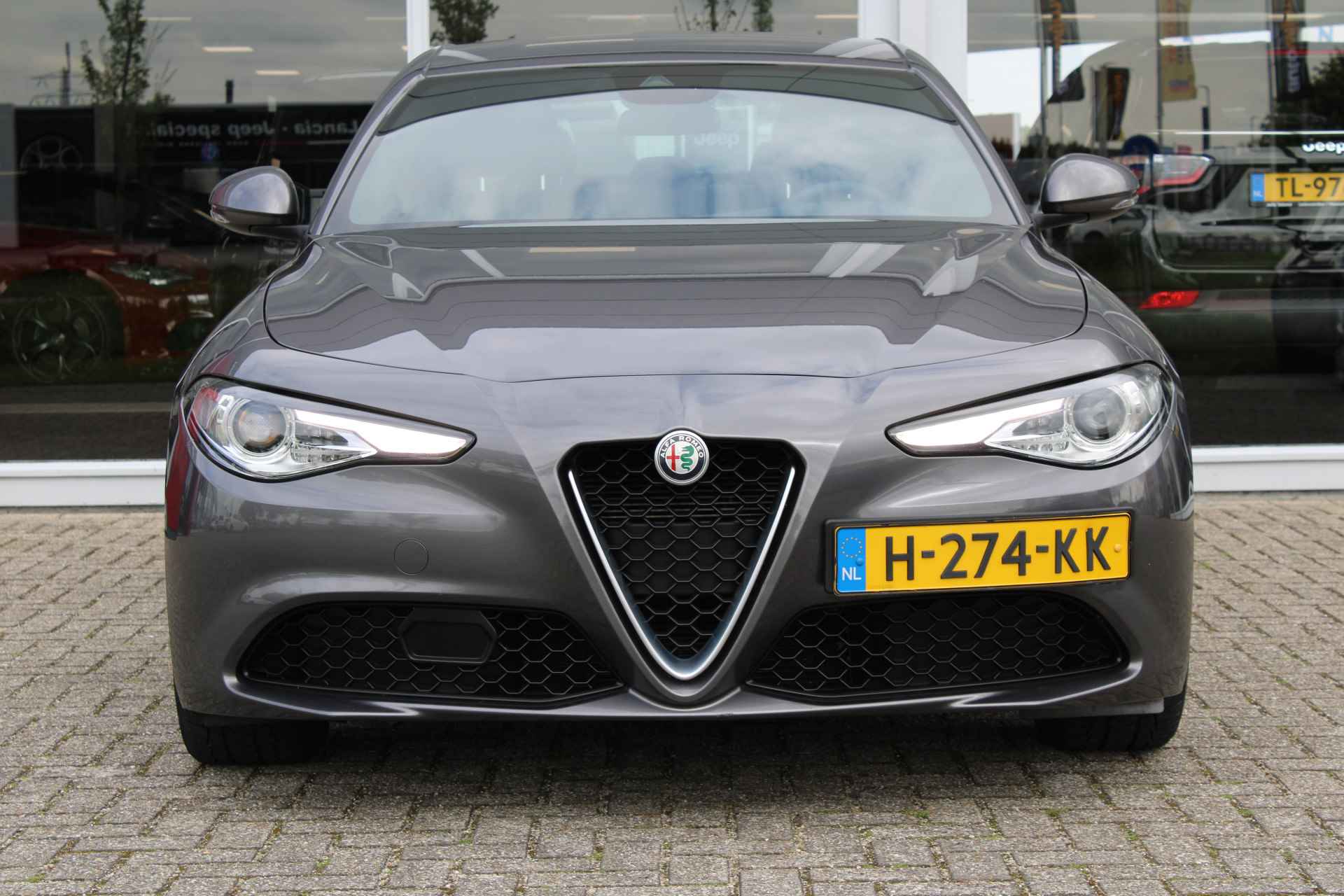 Alfa Romeo Giulia 2.0T Super | Veloce interieur | Stuur\stoel verwarming | Xenon | Regen\lichtsensor - 8/23