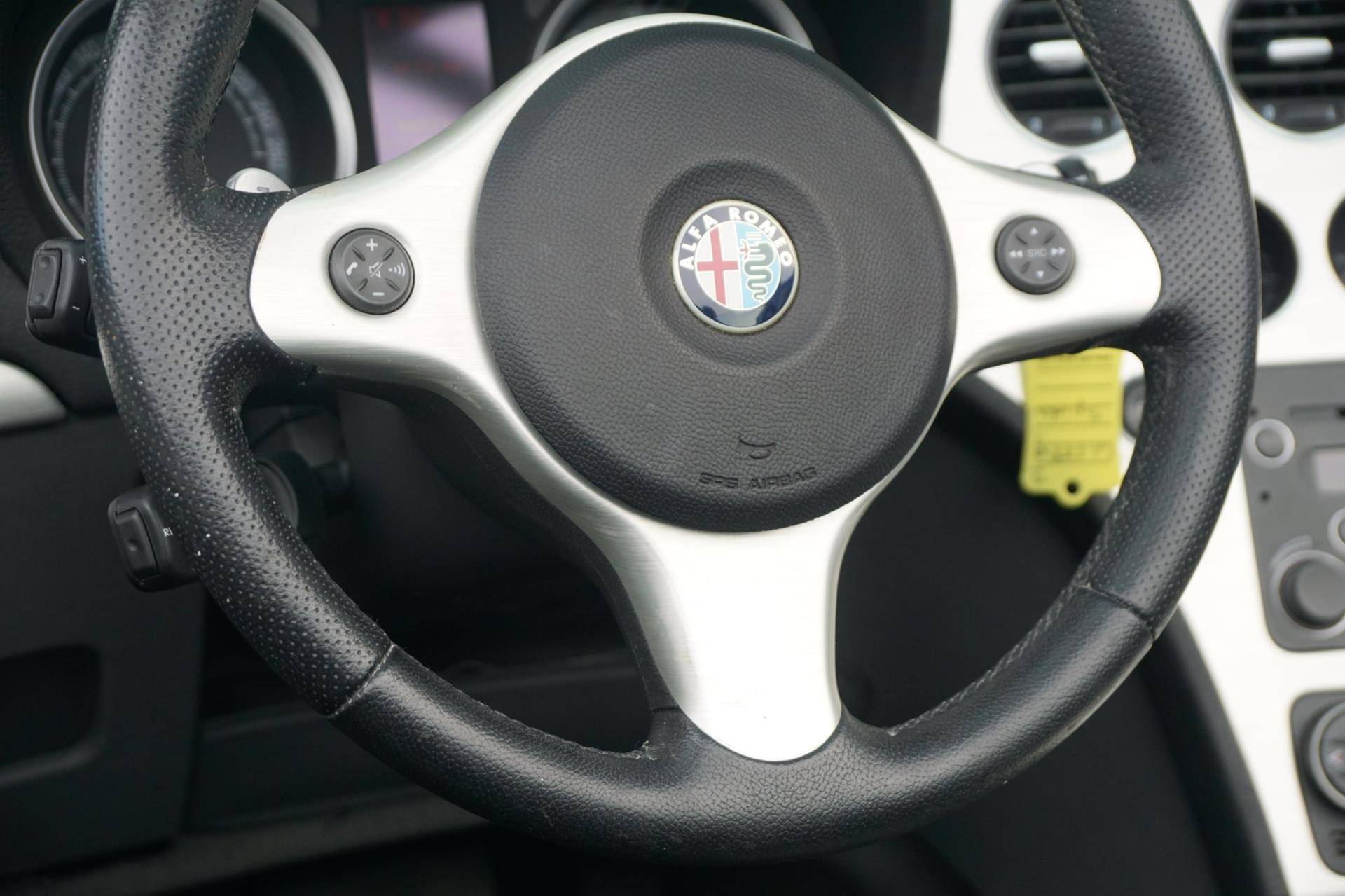 Alfa Romeo Spider 2.2 JTS Selespeed Exclusive / Automaat / Leder / Elek. kap / Cruise / 94dkm NAP / Climate - 11/35