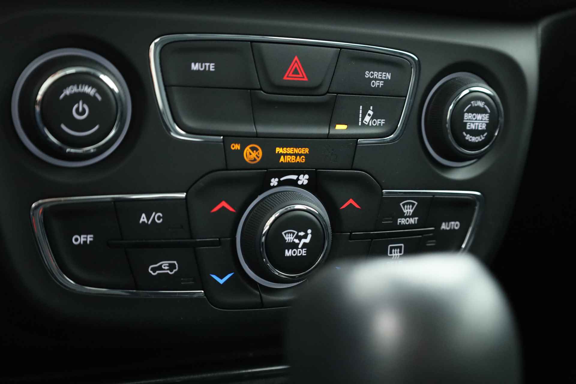 Jeep Compass 4xe 190pk Plug-in Hybrid Electric | Navi | Keyless | PDC | Cruise | LED - 15/29