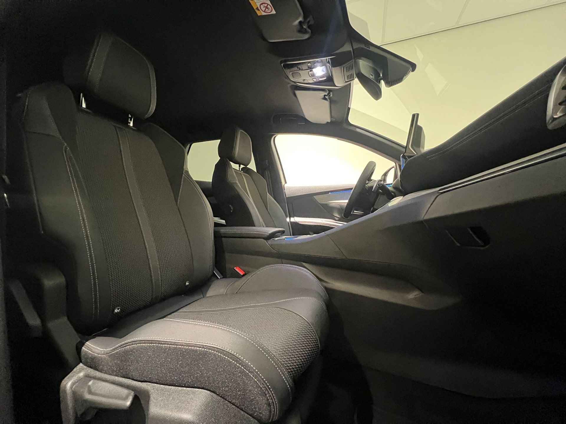 Peugeot 3008 1.2 PureTech GT | Dodehoek detectie | Adaptieve Cruise Control | Camera | Keyless entry - 8/29
