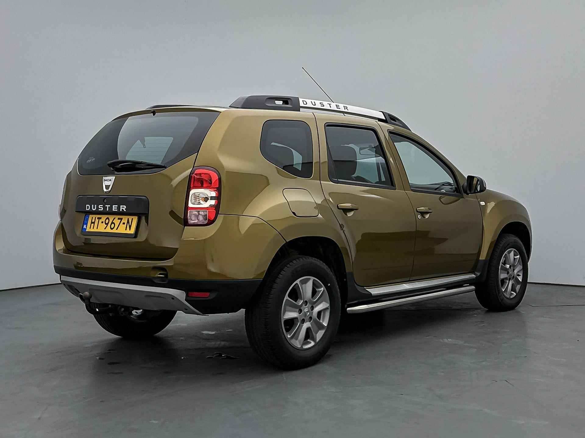 Dacia Duster SUV Lauréate 125 pk | Airco | Bluetooth | Trekhaak | Buitenspiegels Elektrisch Verstel -en Verwarmbaar | Mistlampen Voor | Radio-CD/MP3 speler | Centrale Deurvergrendeling met Afstandsbediening | - 10/34