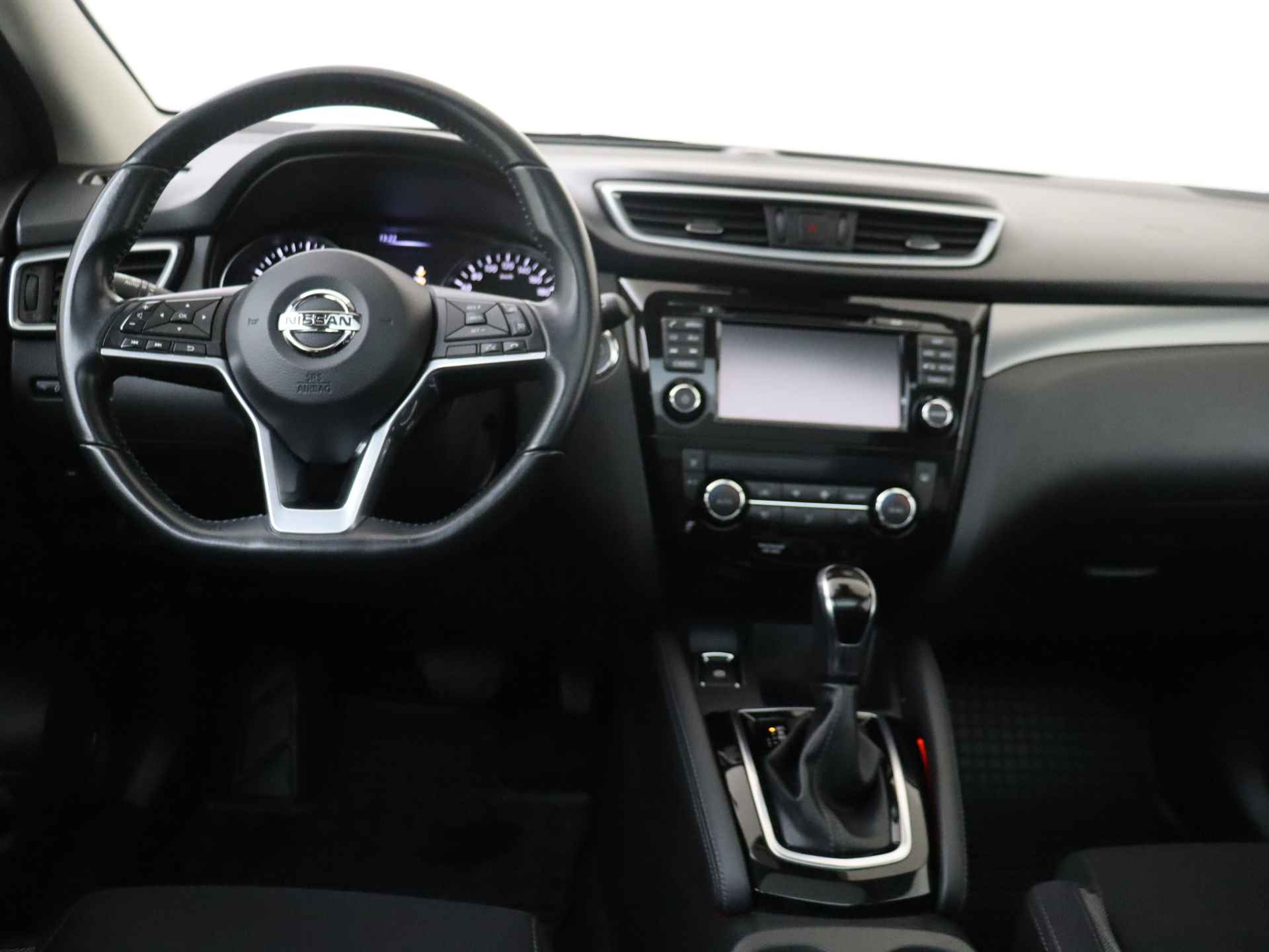 Nissan QASHQAI 1.2 DIG-T 115 N-Connecta Automaat | Panorama dak | Trekhaak | Navigatie - 6/33