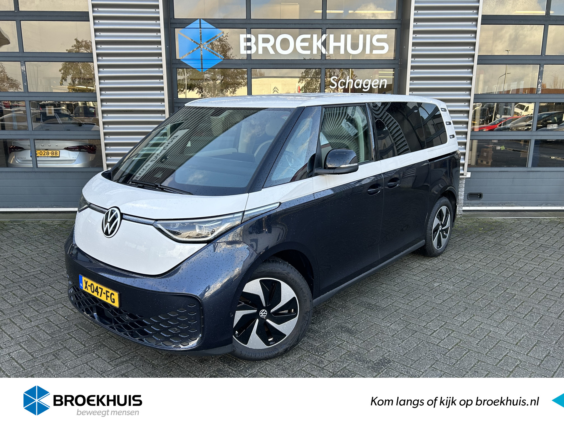 Volkswagen ID. Buzz People pro 1st 204 pk 77kWh | Camera | Navigatie | Keyless | Matrix LED | bij viaBOVAG.nl