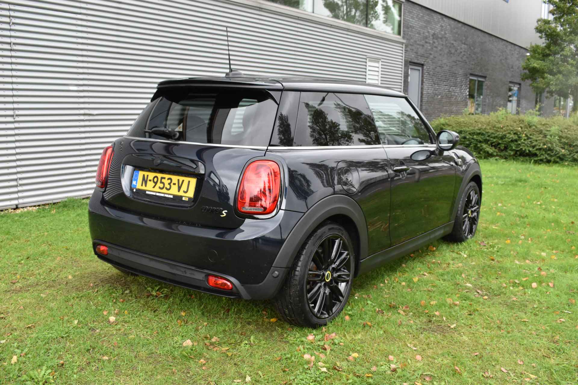 MINI Mini Electric MINI Yours Cooper S 33 kWh Yours Leder - Driving Ass - LED - Stoel  Zeer complete, stoere auto! 21940- na subsidie! - 6/37