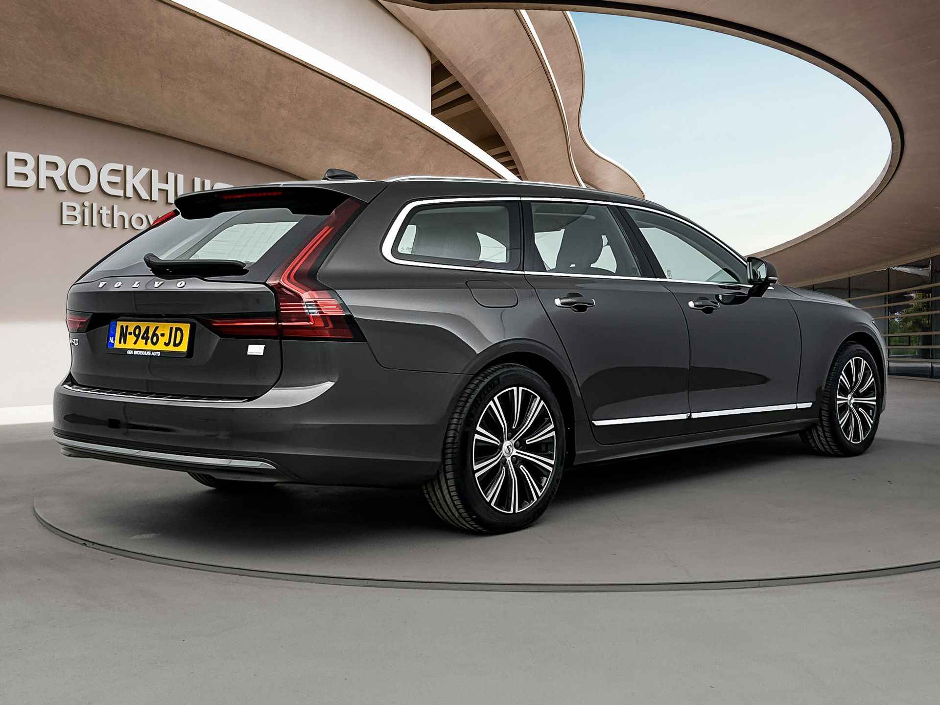 Volvo V90 T6 INSCRIPTION | MEMORY | LEDER | ACC | EL.BED.ACHTERKLEP | 18" | PDC CAMERA | LEDEREN DASHBOARD - 4/28