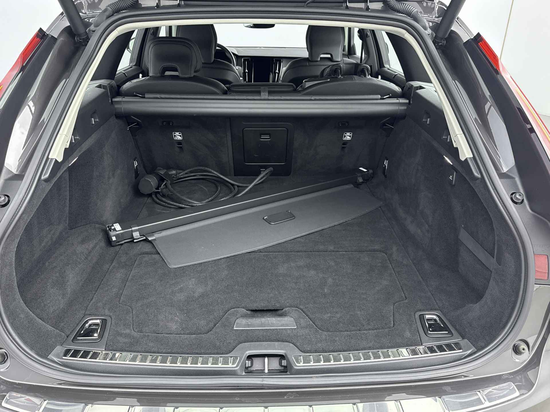 Volvo V90 T6 INSCRIPTION | MEMORY | LEDER | ACC | EL.BED.ACHTERKLEP | 18" | PDC CAMERA | LEDEREN DASHBOARD - 15/28