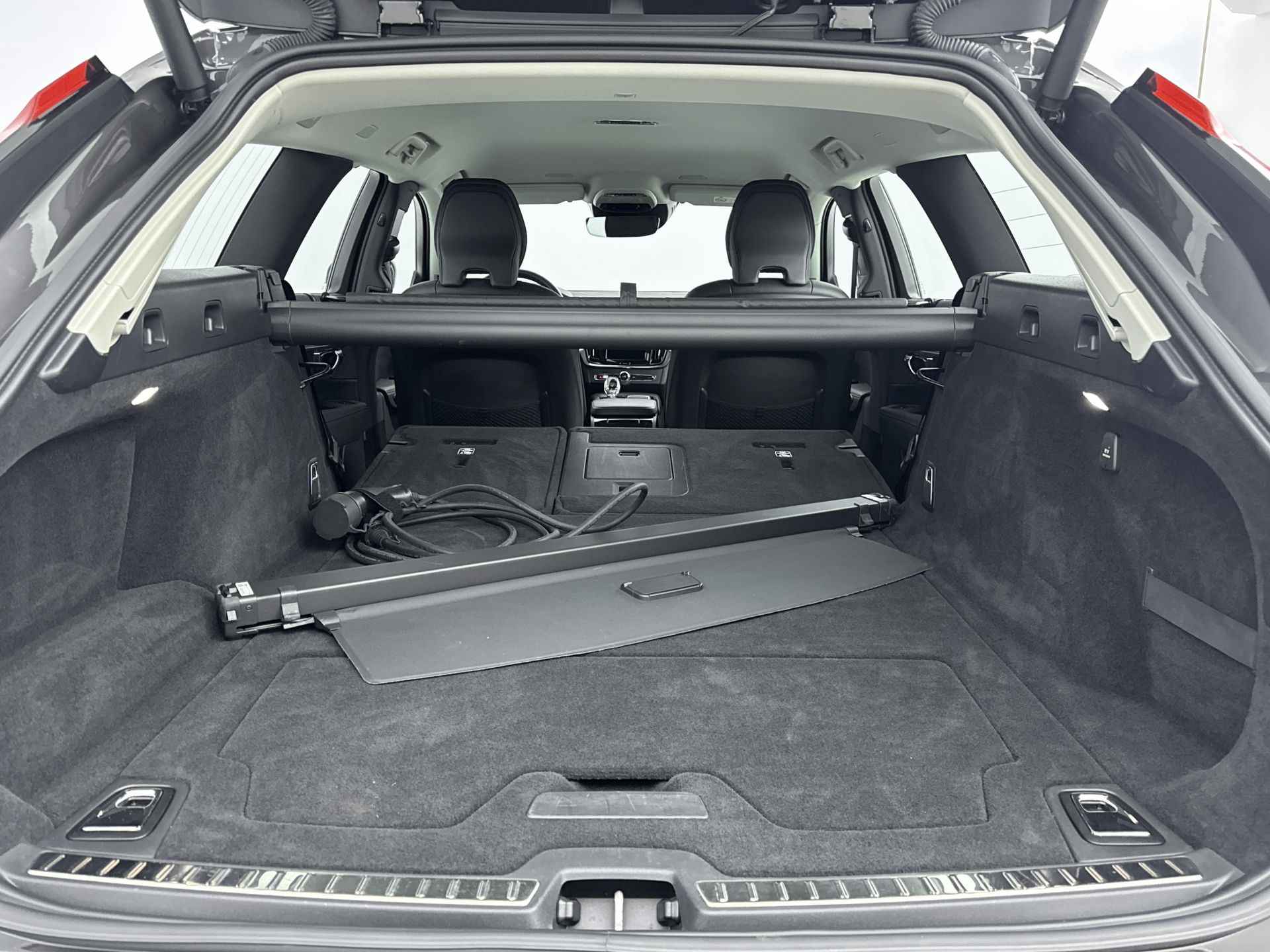 Volvo V90 T6 INSCRIPTION | MEMORY | LEDER | ACC | EL.BED.ACHTERKLEP | 18" | PDC CAMERA | LEDEREN DASHBOARD - 24/28