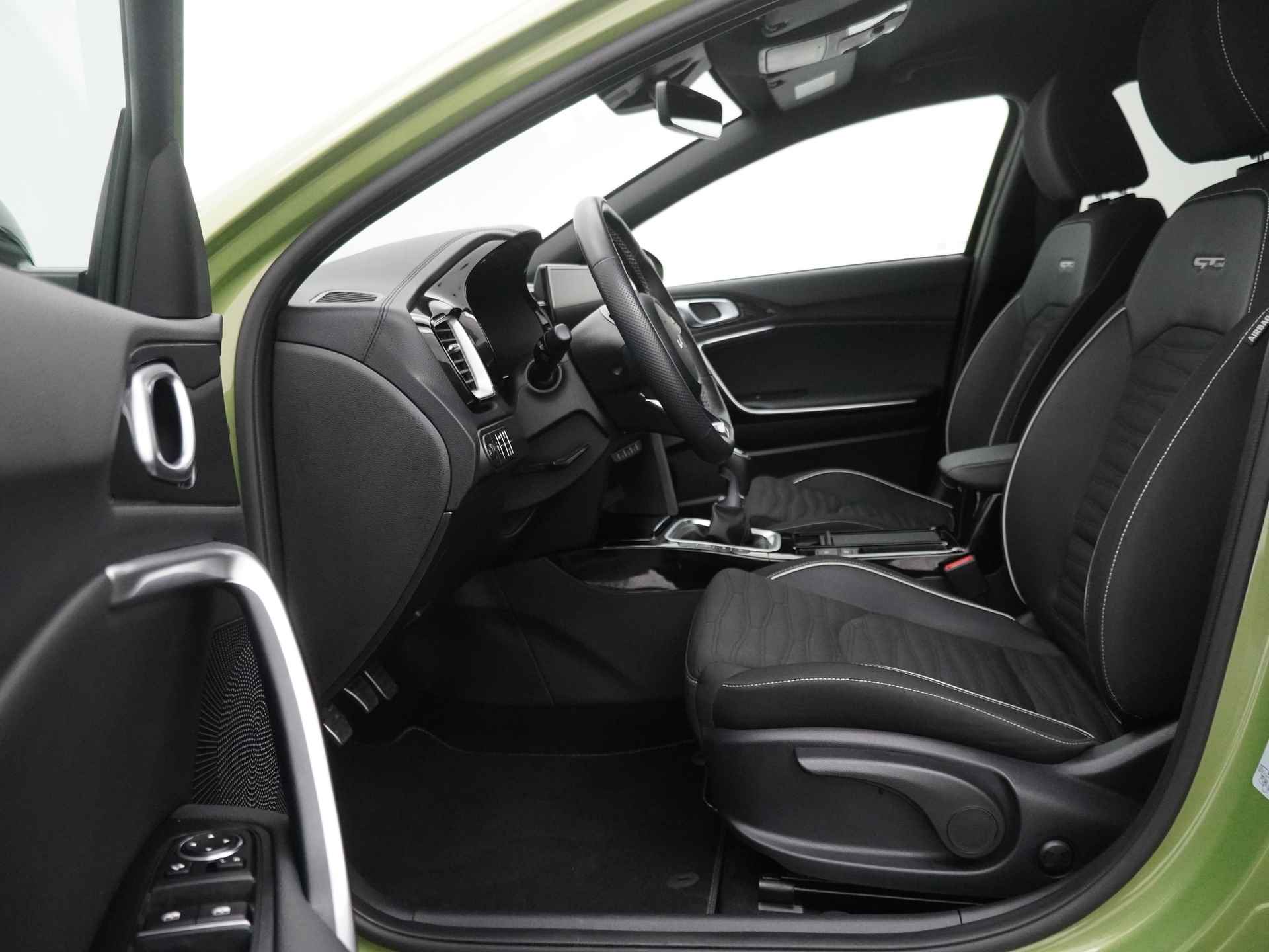 Kia Xceed 1.0 T-GDi GT-Line First Edition - Navigatie - Cruise Control - LED Koplampen - Stoel/Stuurverwarming - Apple/Android Carplay - Fabrieksgarantie Tot 2030 - 18/48
