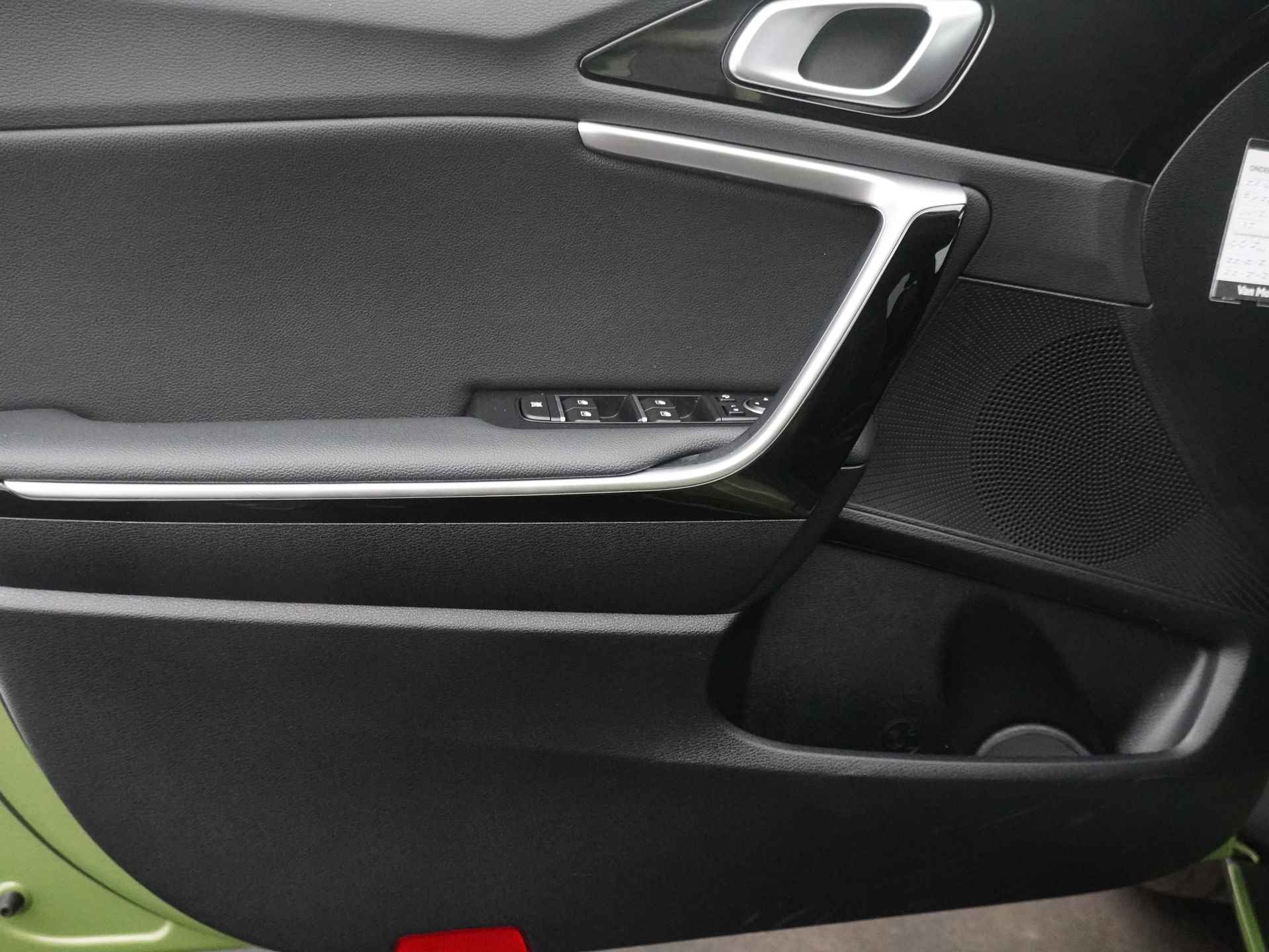 Kia Xceed 1.0 T-GDi GT-Line First Edition - Navigatie - Cruise Control - LED Koplampen - Stoel/Stuurverwarming - Apple/Android Carplay - Fabrieksgarantie Tot 2030 - 21/48
