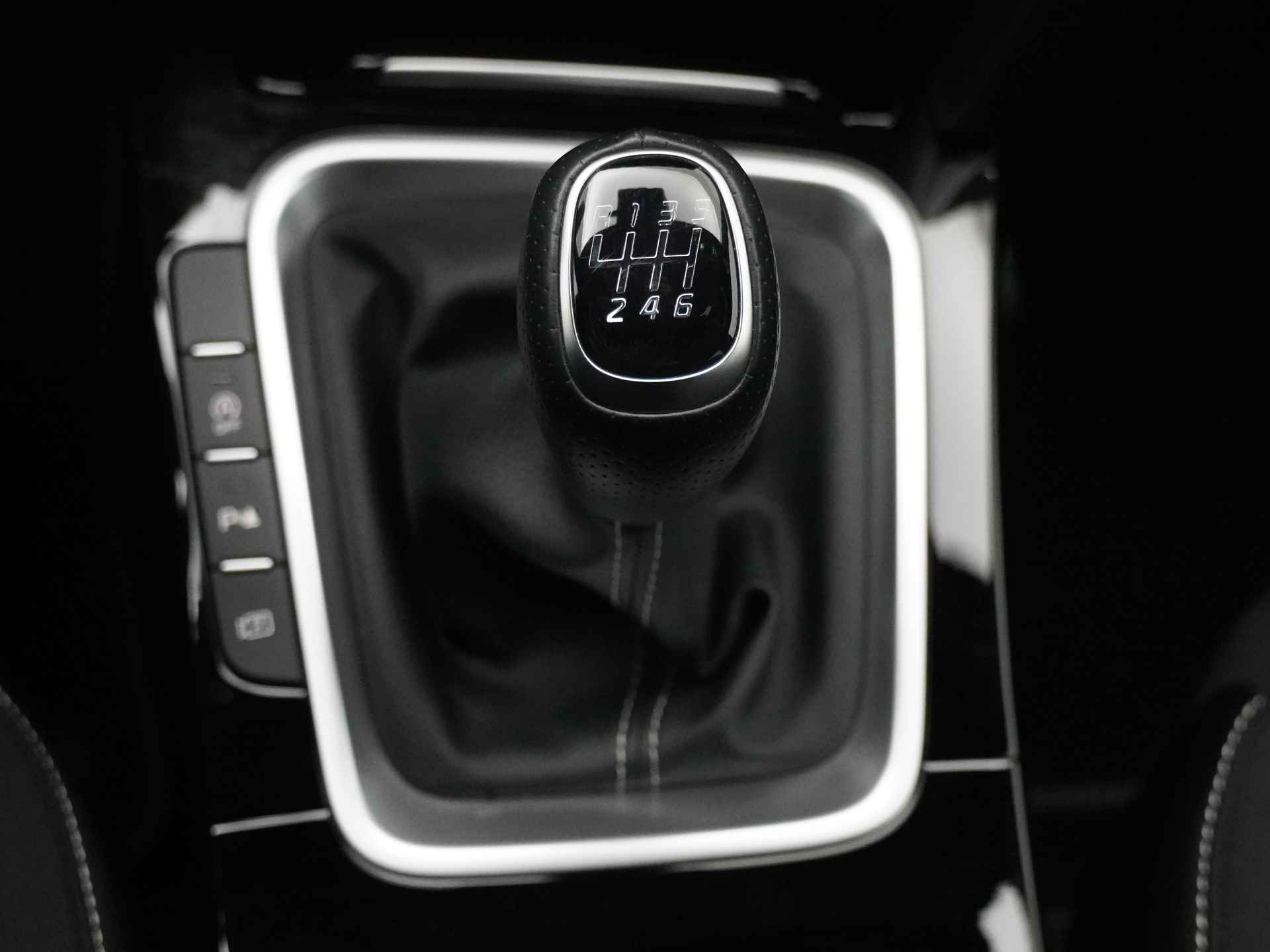 Kia Xceed 1.0 T-GDi GT-Line First Edition - Navigatie - Cruise Control - LED Koplampen - Stoel/Stuurverwarming - Apple/Android Carplay - Fabrieksgarantie Tot 2030 - 31/48