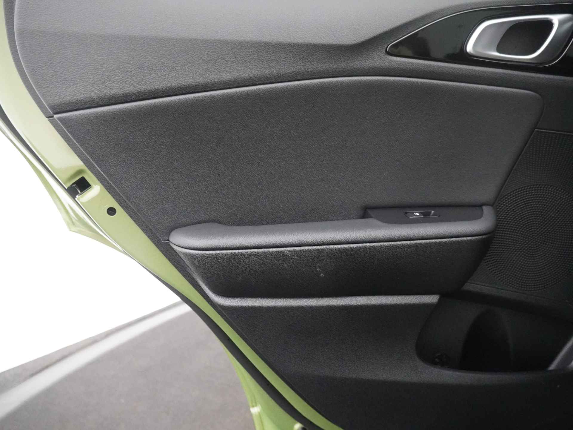 Kia Xceed 1.0 T-GDi GT-Line First Edition - Navigatie - Cruise Control - LED Koplampen - Stoel/Stuurverwarming - Apple/Android Carplay - Fabrieksgarantie Tot 2030 - 35/48