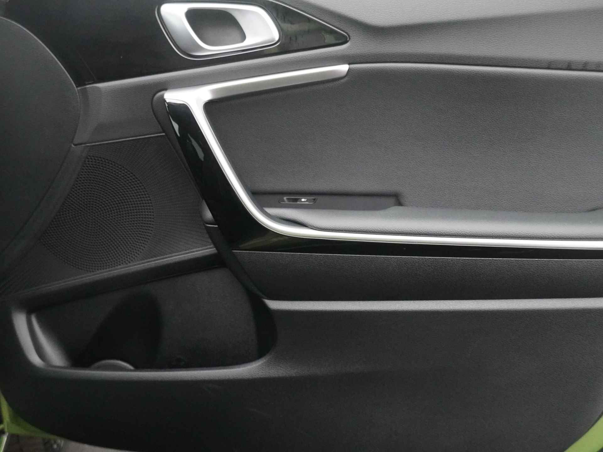 Kia Xceed 1.0 T-GDi GT-Line First Edition - Navigatie - Cruise Control - LED Koplampen - Stoel/Stuurverwarming - Apple/Android Carplay - Fabrieksgarantie Tot 2030 - 43/48