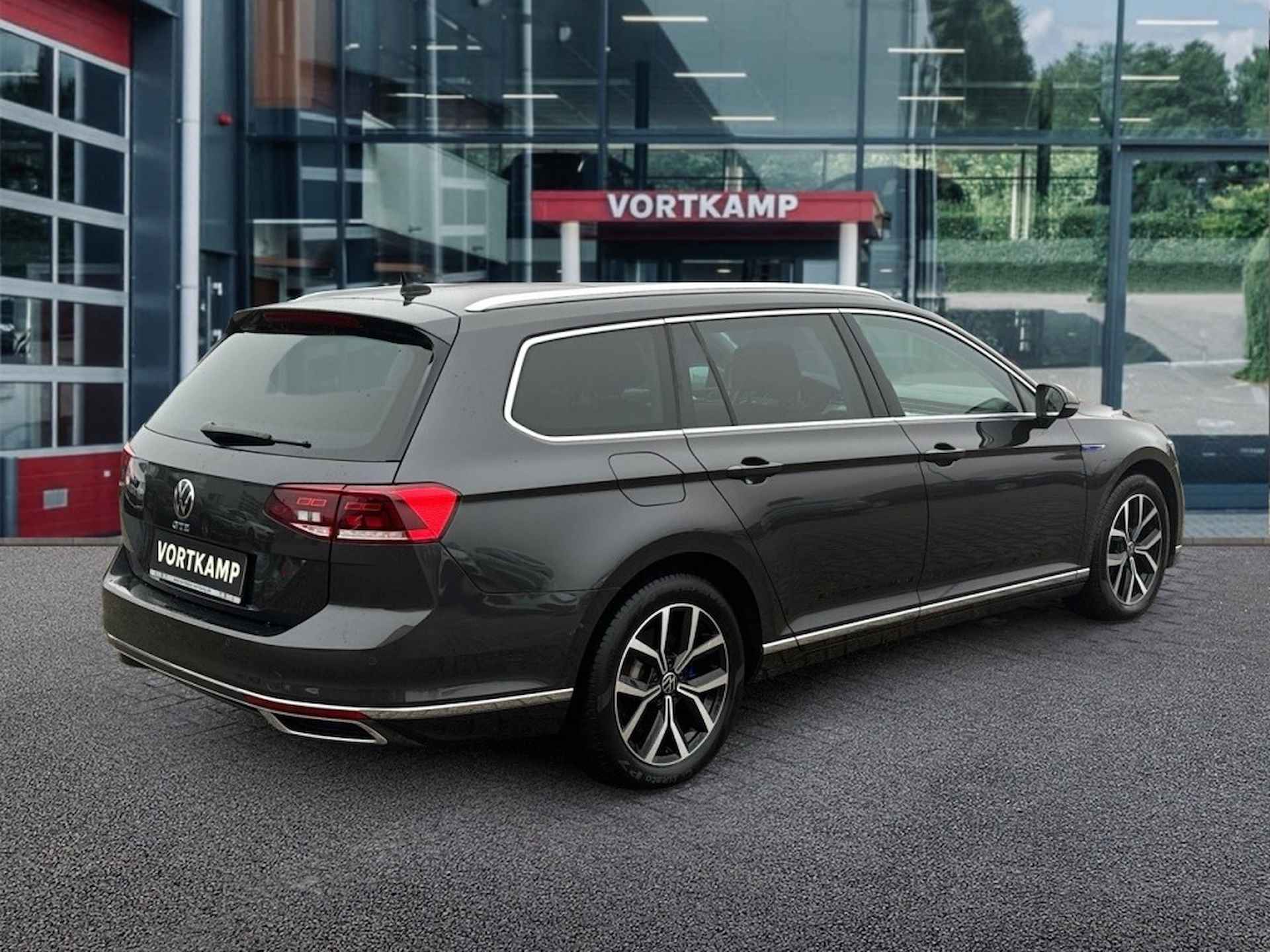 VOLKSWAGEN Passat Variant 1.4 TSI DSG GTE PANO-DAK/TREKHAAK/CAMERA/NAVI/ACC/STOELVERW - 5/26