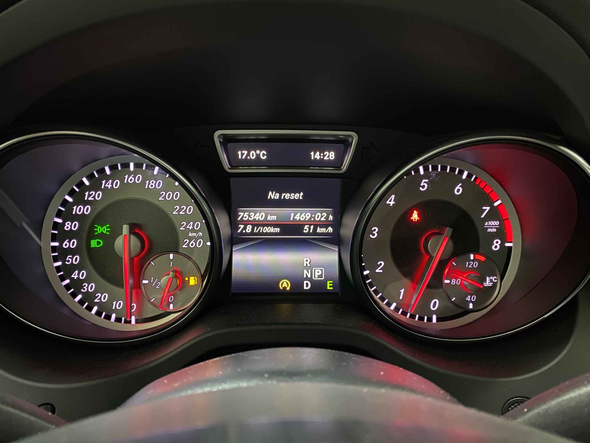 Mercedes-Benz GLA 200 AMG Navi Camera Trekhaak 19inch LM Bi-Xenon Koplampen Stoelverwarming - 23/40