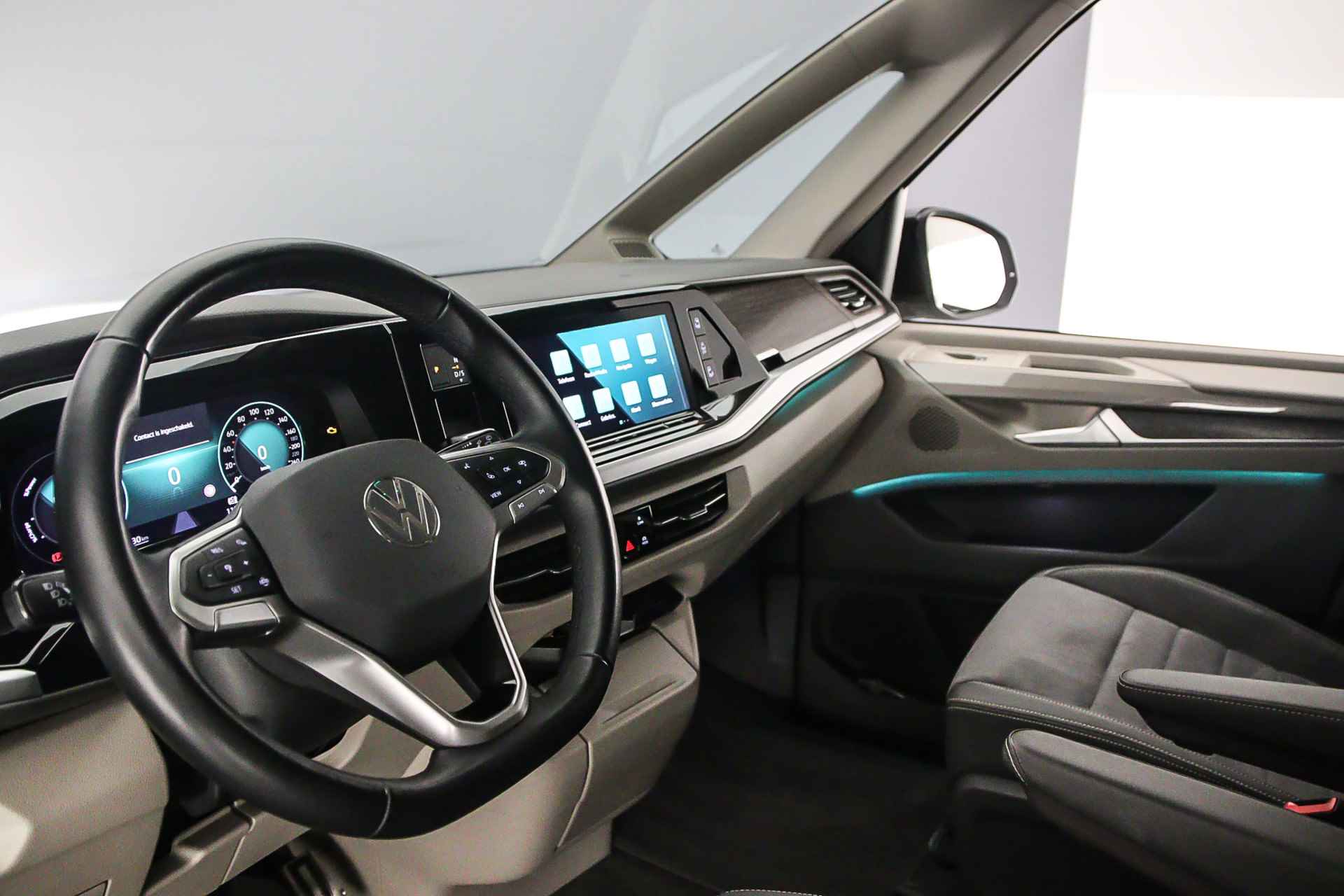 Volkswagen Multivan Style 1.4 eHybrid L2H1 7 zits  | Navigatie | Wegklapbare Trekhaak | Adaptieve Cruise control - 40/66