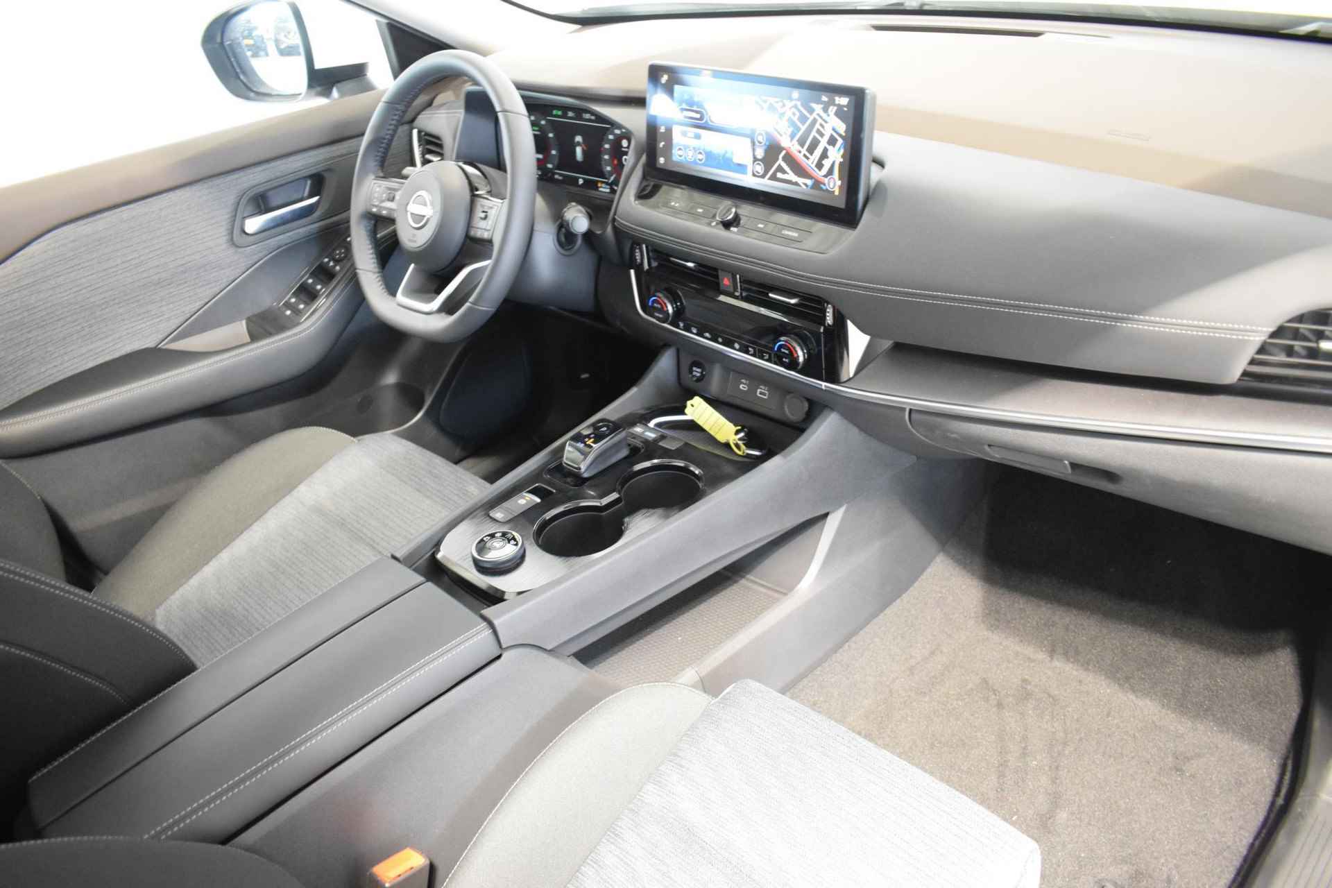 Nissan X-Trail 1.5 e-4orce N-Connecta 4WD 7p. UIT VOORRAAD LEVERBAAR| €10.000,- KORTING OP=OP| Schuif/Kantel dak | 360-Camera | Parkeersensoren | Dodehoek detectie | Adaptive cruise control | Navigatie | Apple Carplay/Android auto | Automatische regen/lichtsensor | - 22/63