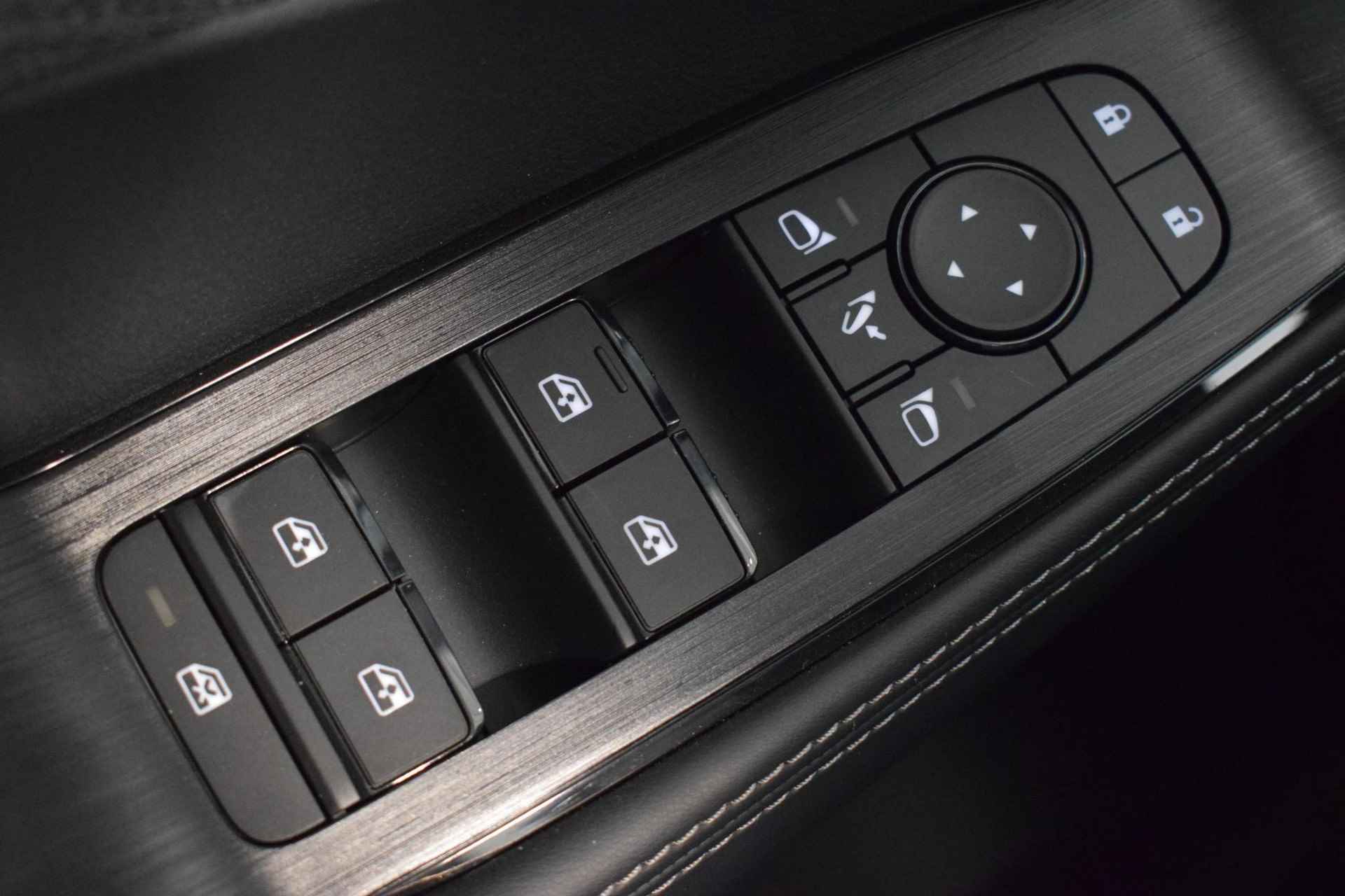 Nissan X-Trail 1.5 e-4orce N-Connecta 4WD 7p. UIT VOORRAAD LEVERBAAR| €10.000,- KORTING OP=OP| Schuif/Kantel dak | 360-Camera | Parkeersensoren | Dodehoek detectie | Adaptive cruise control | Navigatie | Apple Carplay/Android auto | Automatische regen/lichtsensor | - 52/63