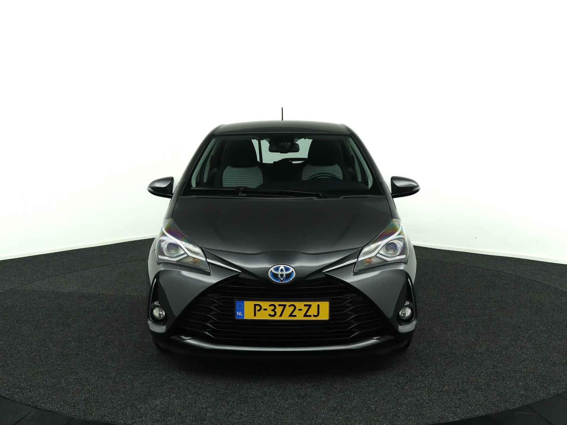 Toyota Yaris 1.5 Hybrid Active | Keyless Entry | Navigatie | Parkeersensoren Achter | Lichtsensor | Regensensor | Achteruitrijcamera | - 7/48