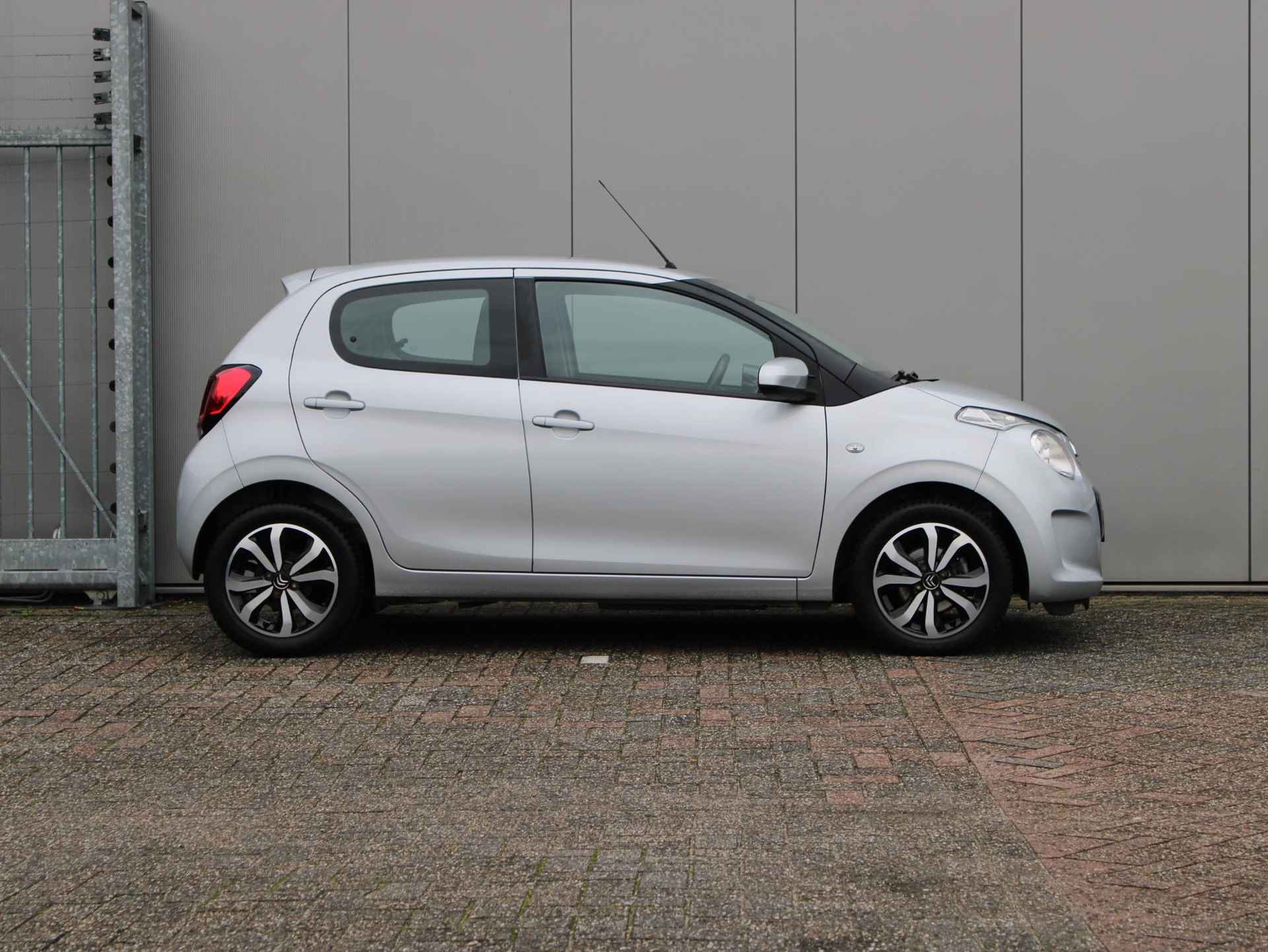 Citroen C1 1.0 VTi Shine | Navi / Airco - 8/25