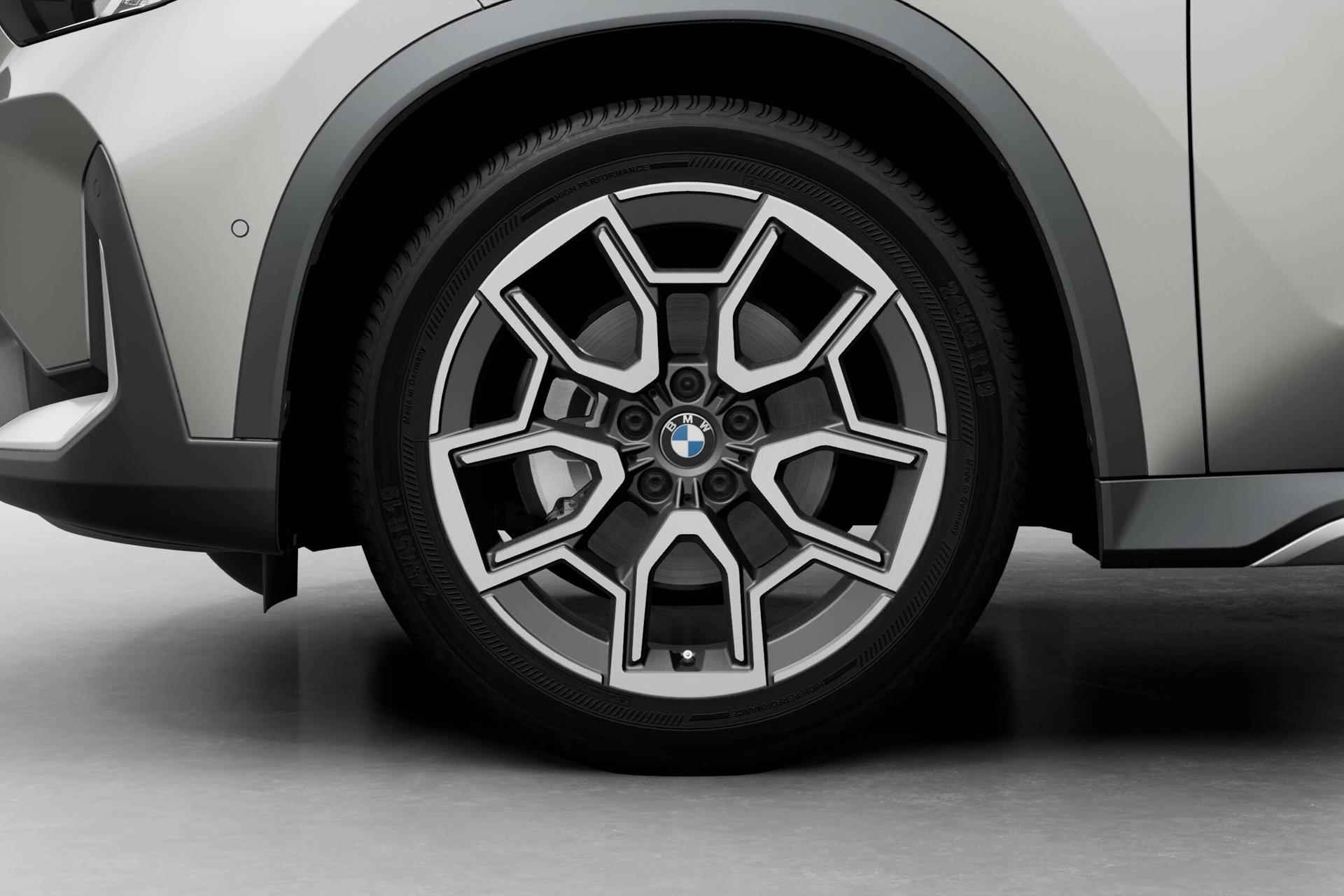 BMW X1 sDrive18i | xLine | Travel Pack | Trekhaak - 10/20