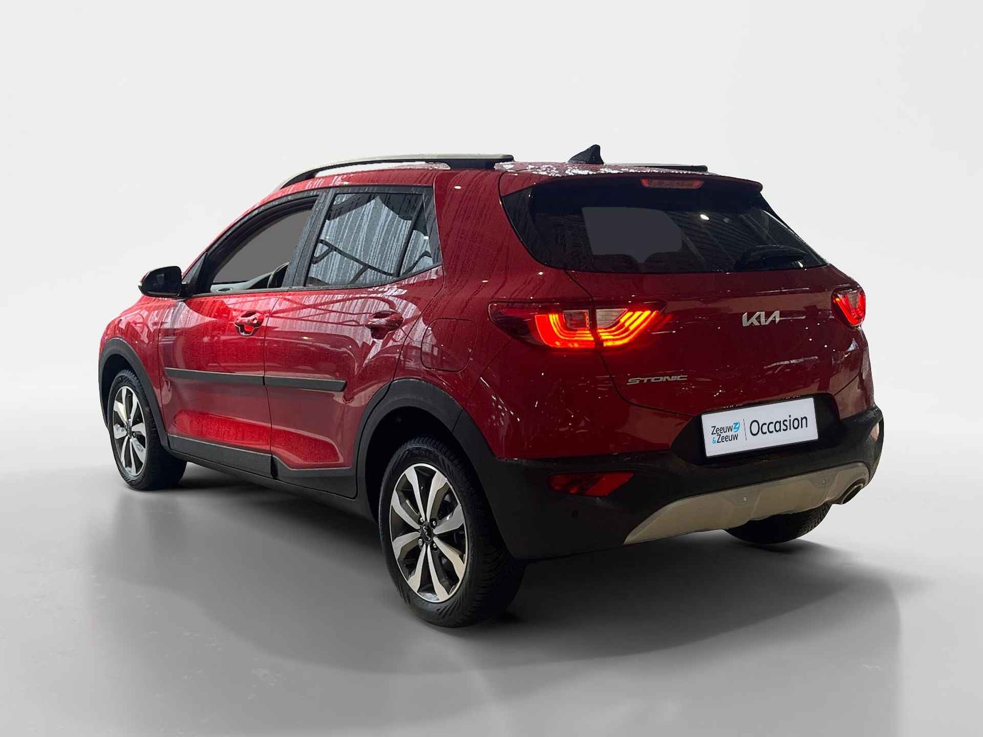 Kia Stonic 1.0i Turbo MHEV DynamicPlusLine 1e Eigenaar | Kia dealer onderhouden | Navi | Bluetooth | Camera | Climate & cruise control | Lichtmetalen velgen | Keyless entry & start | Fabrieksgarantie t/m 16-10-2028 | Lage km stand NAP - 7/33