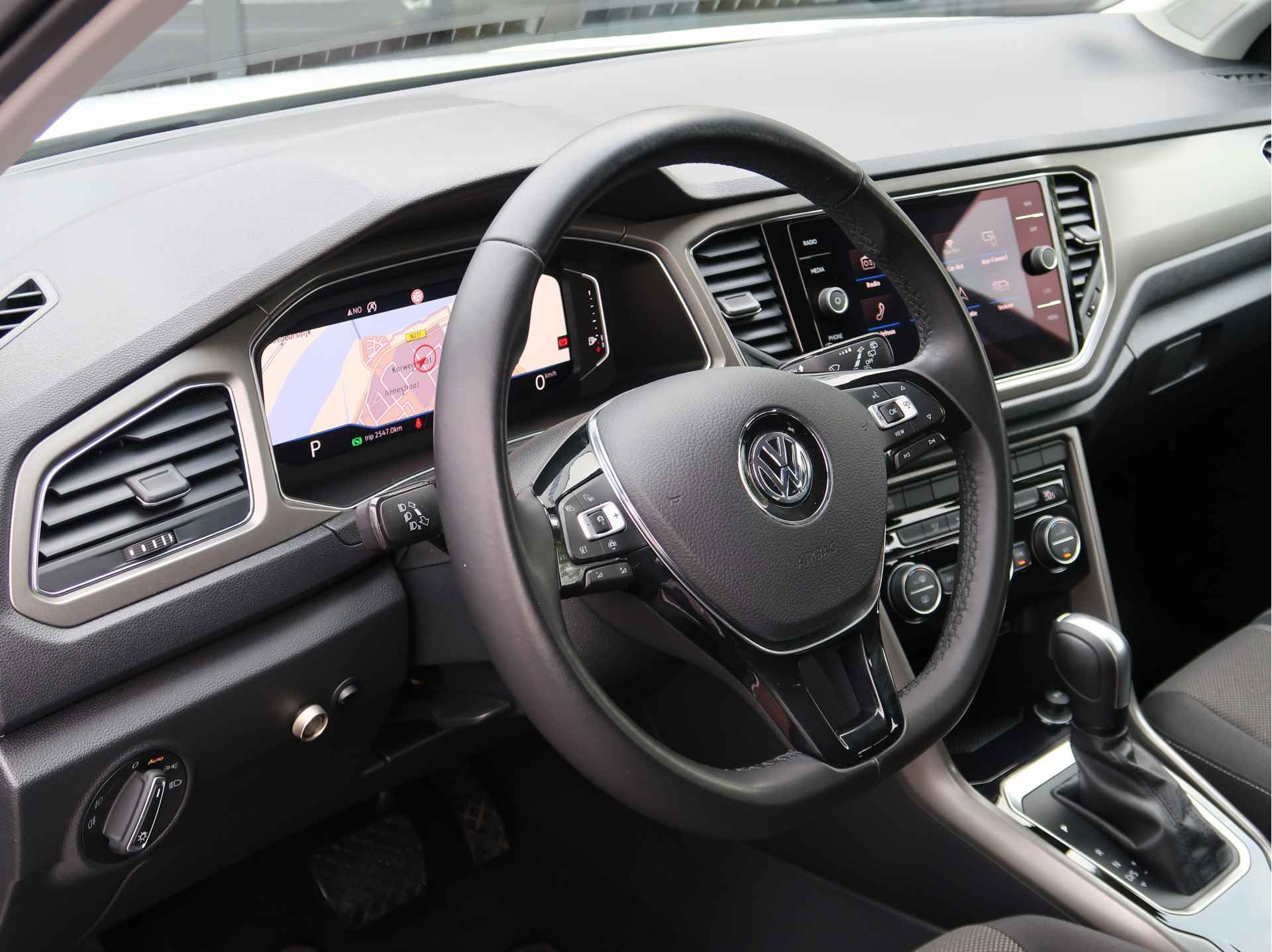 Volkswagen T-Roc 1.5 TSI Style Business | Virtual Cockpit | Navigatie | Elektr A.Klep - 5/23