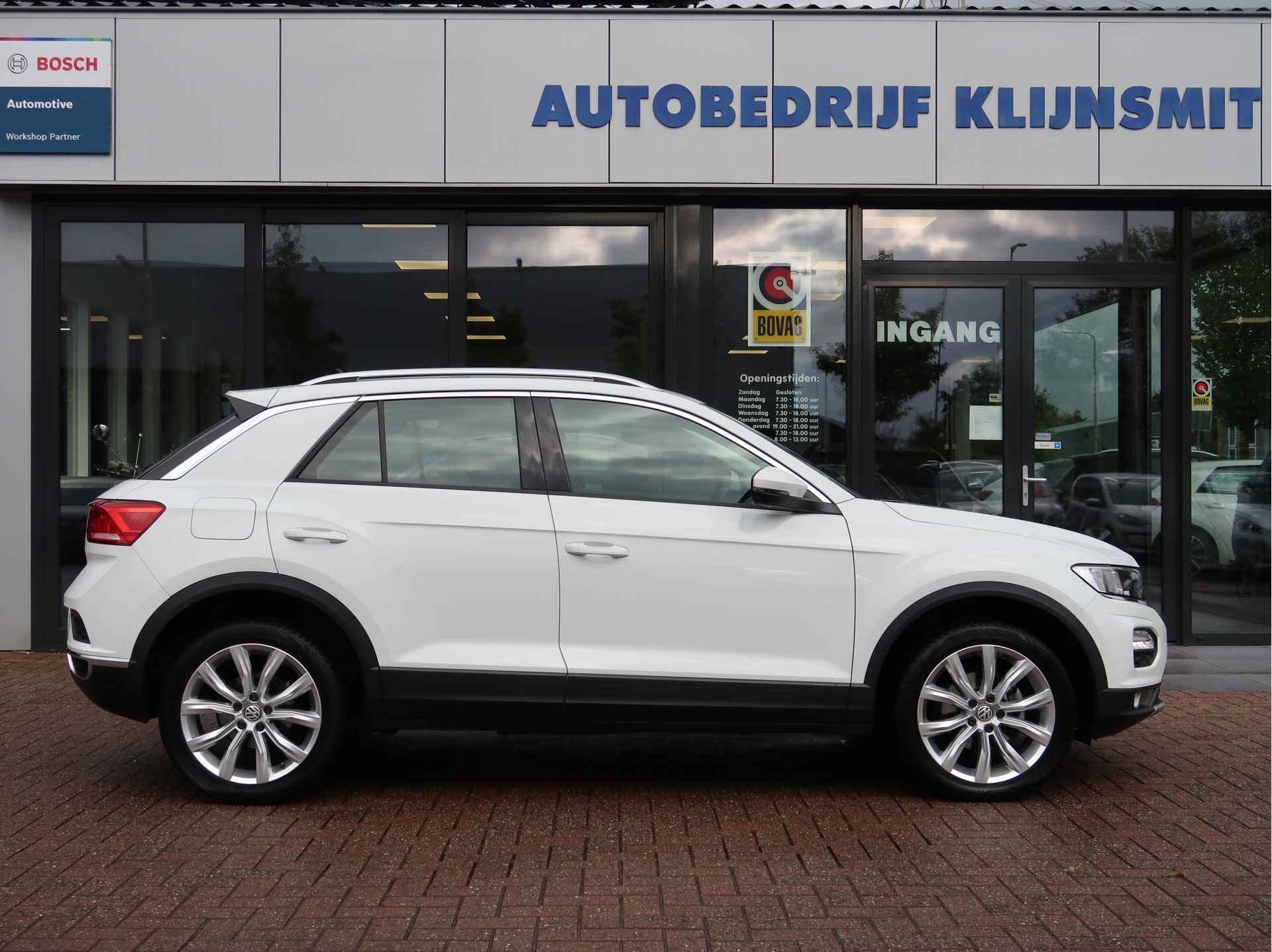 Volkswagen T-Roc 1.5 TSI Style Business | Virtual Cockpit | Navigatie | Elektr A.Klep - 8/23