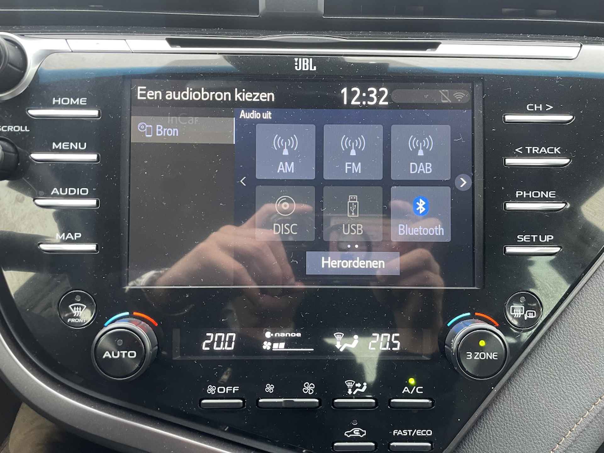 Toyota Camry 2.5 Hybrid Premium | Navi | JBL | Leder | Sensoren v/a | - 28/35