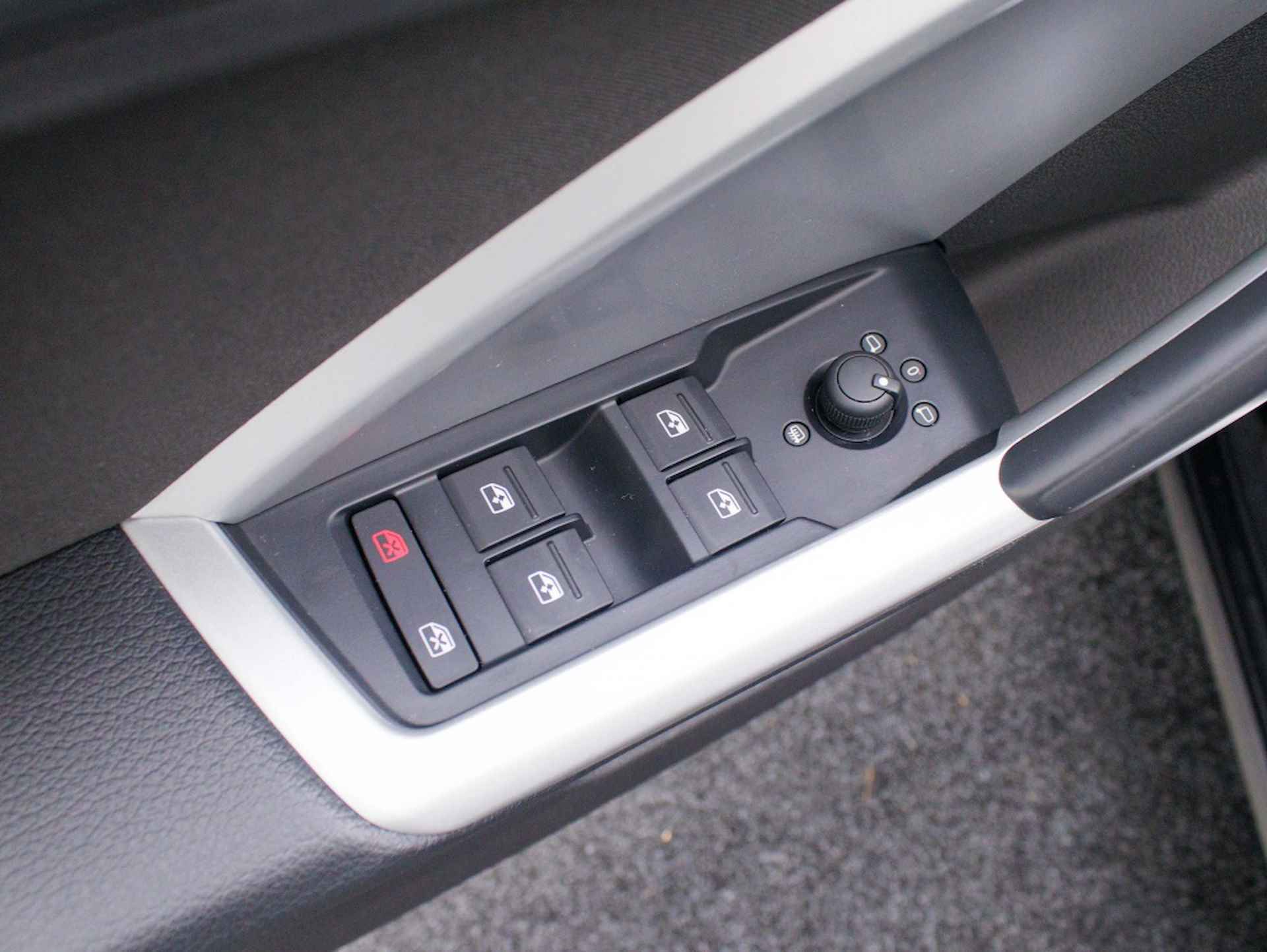 Audi Q3 35 TFSI Advance edition | CarPlay | Stoelverwarming - 21/48