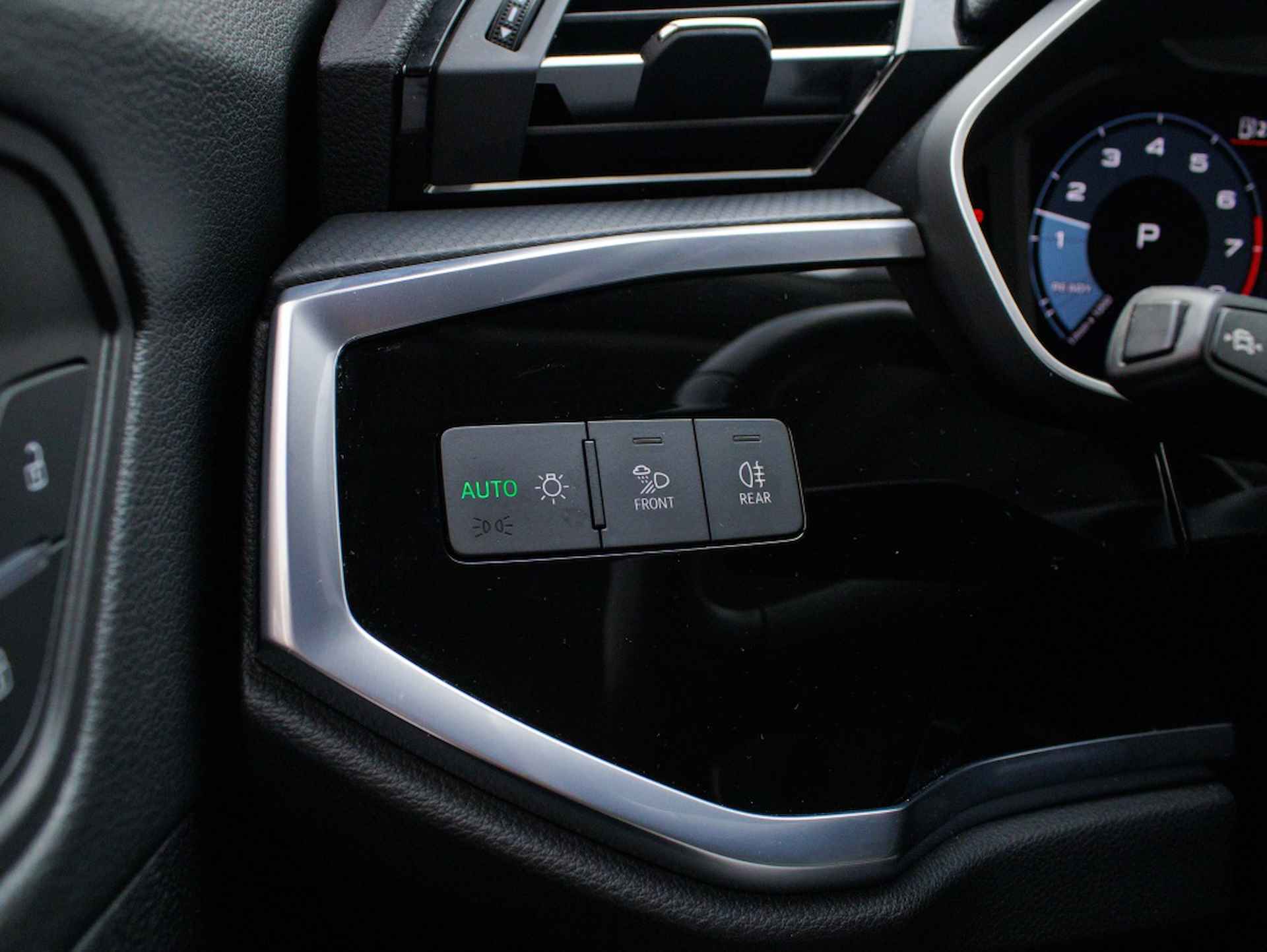 Audi Q3 35 TFSI Advance edition | CarPlay | Stoelverwarming - 22/48